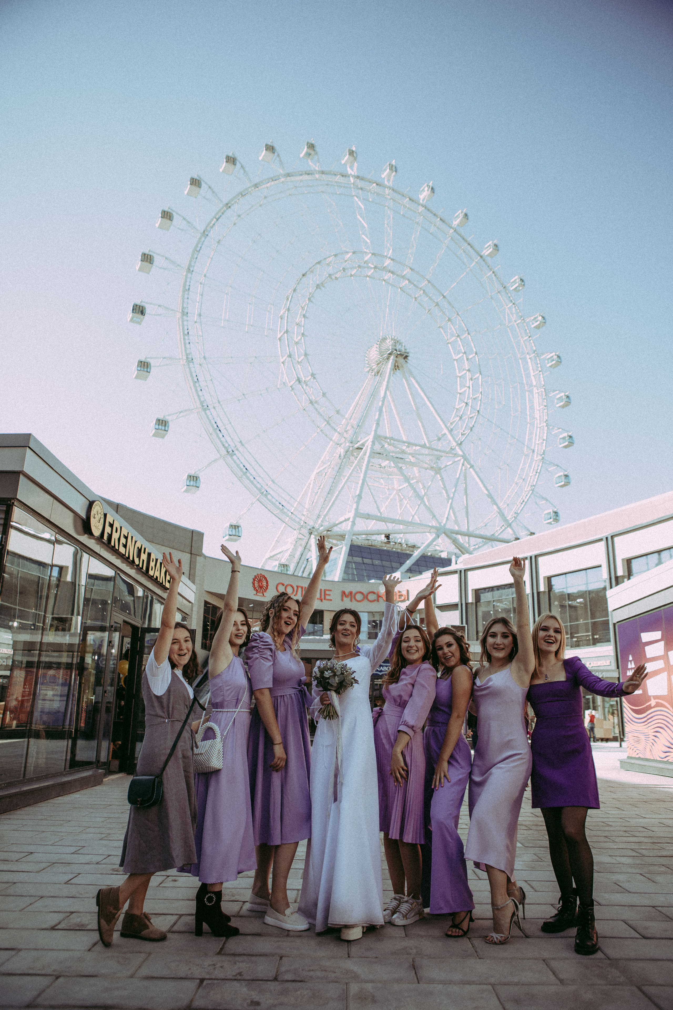 Василиса и Стас. Роспись на колесе обозрения. Свадебный и портретный фотограф в Москве Анастасия Масюк