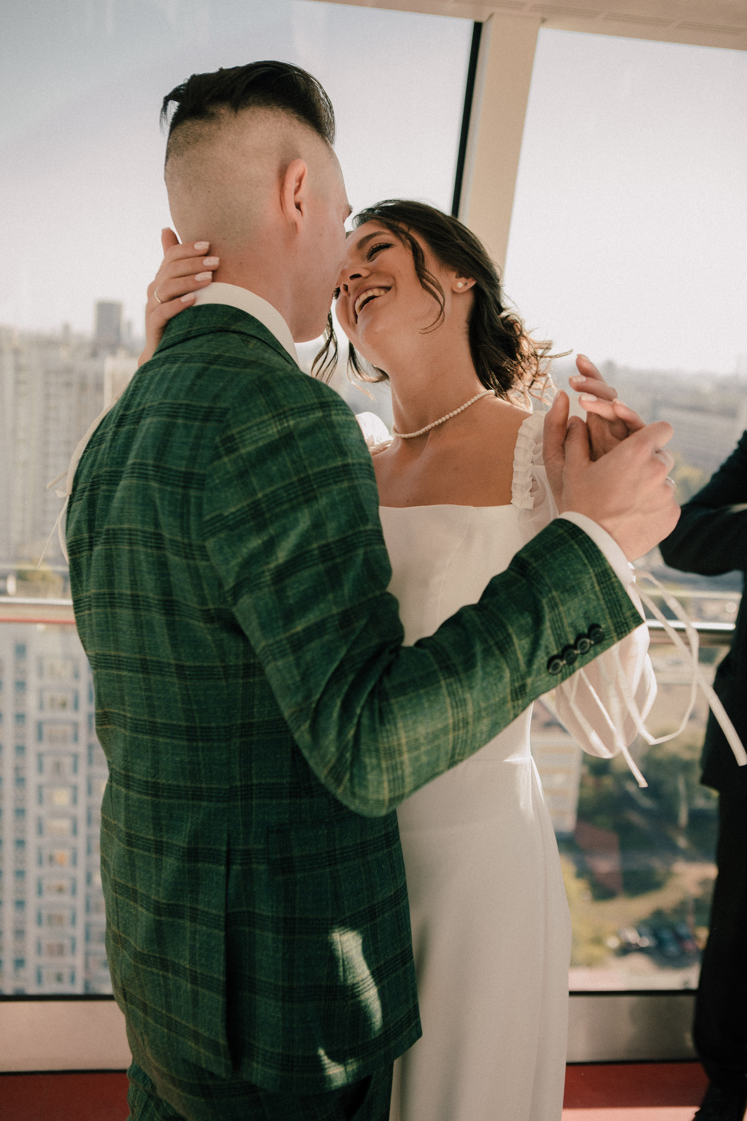 Василиса и Стас. Роспись на колесе обозрения. Свадебный и портретный фотограф в Москве Анастасия Масюк