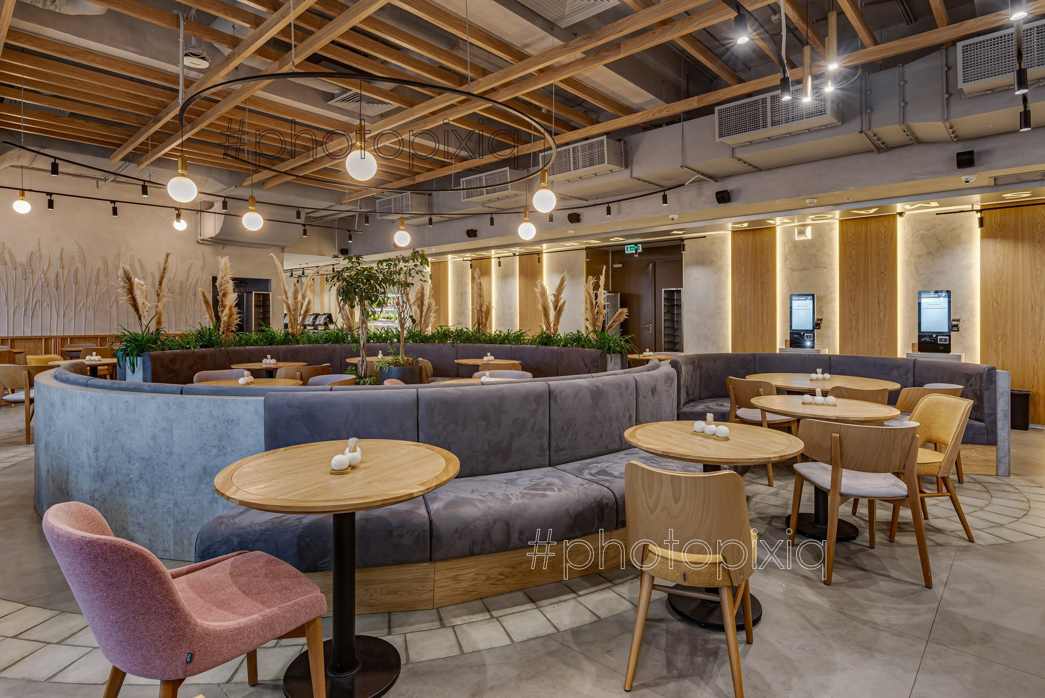 Фотосъёмка кафе LUNCH-BOX в Башне ОКО. Интерьерная съёмка и виртуальные туры — Интерьерный фотограф Кузнецов Сергей (photopixiq)