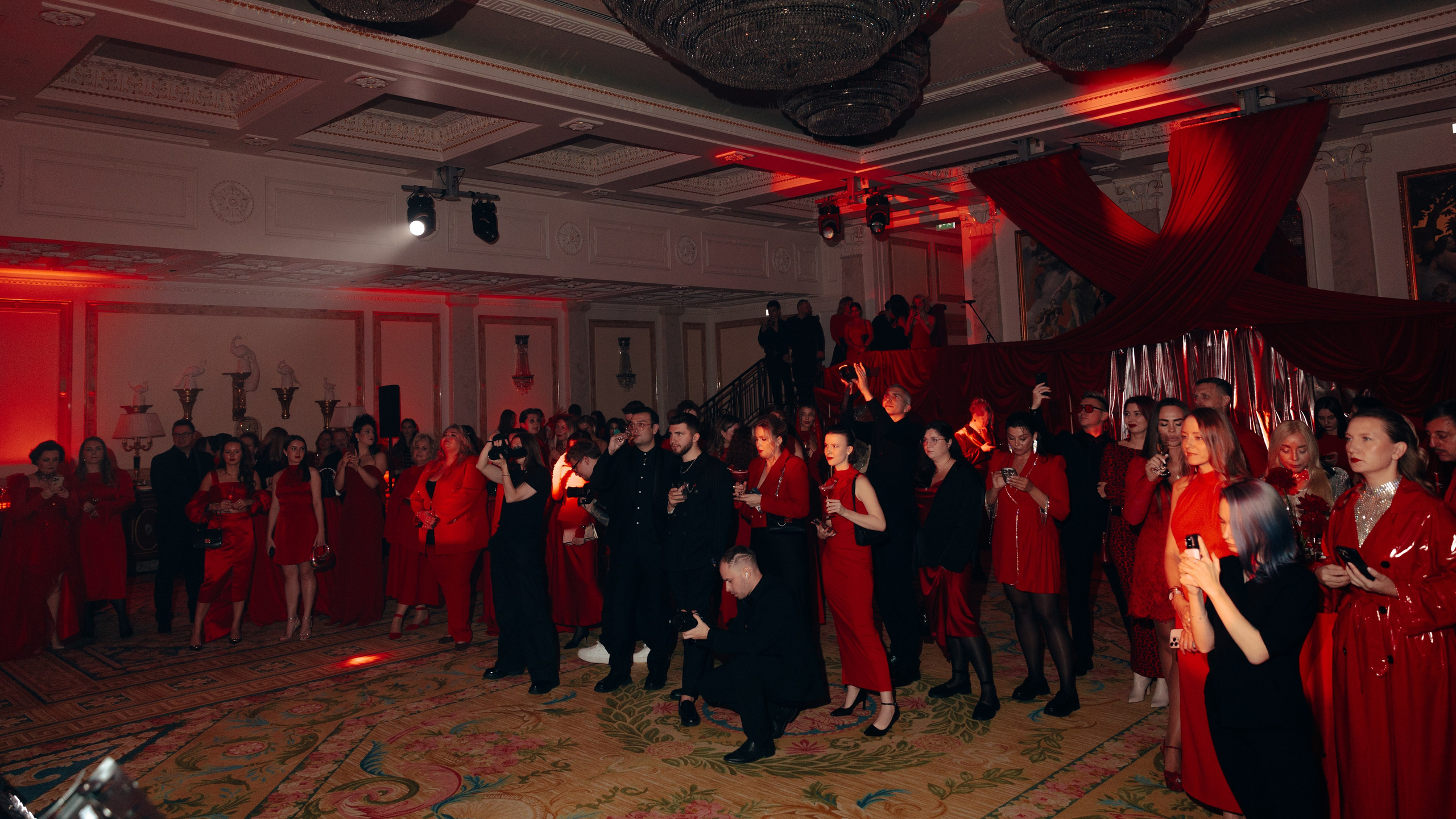 Red ball. Свадебный фотограф в Санкт-Петербурге и Москве Андрей Чернов