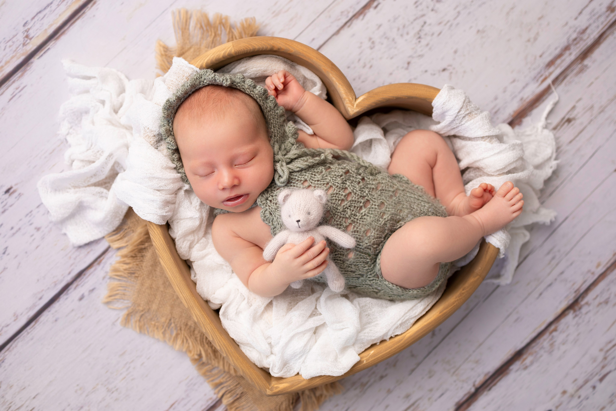 NEWBORN. Смиричевская Екатерина — фотограф новорожденных