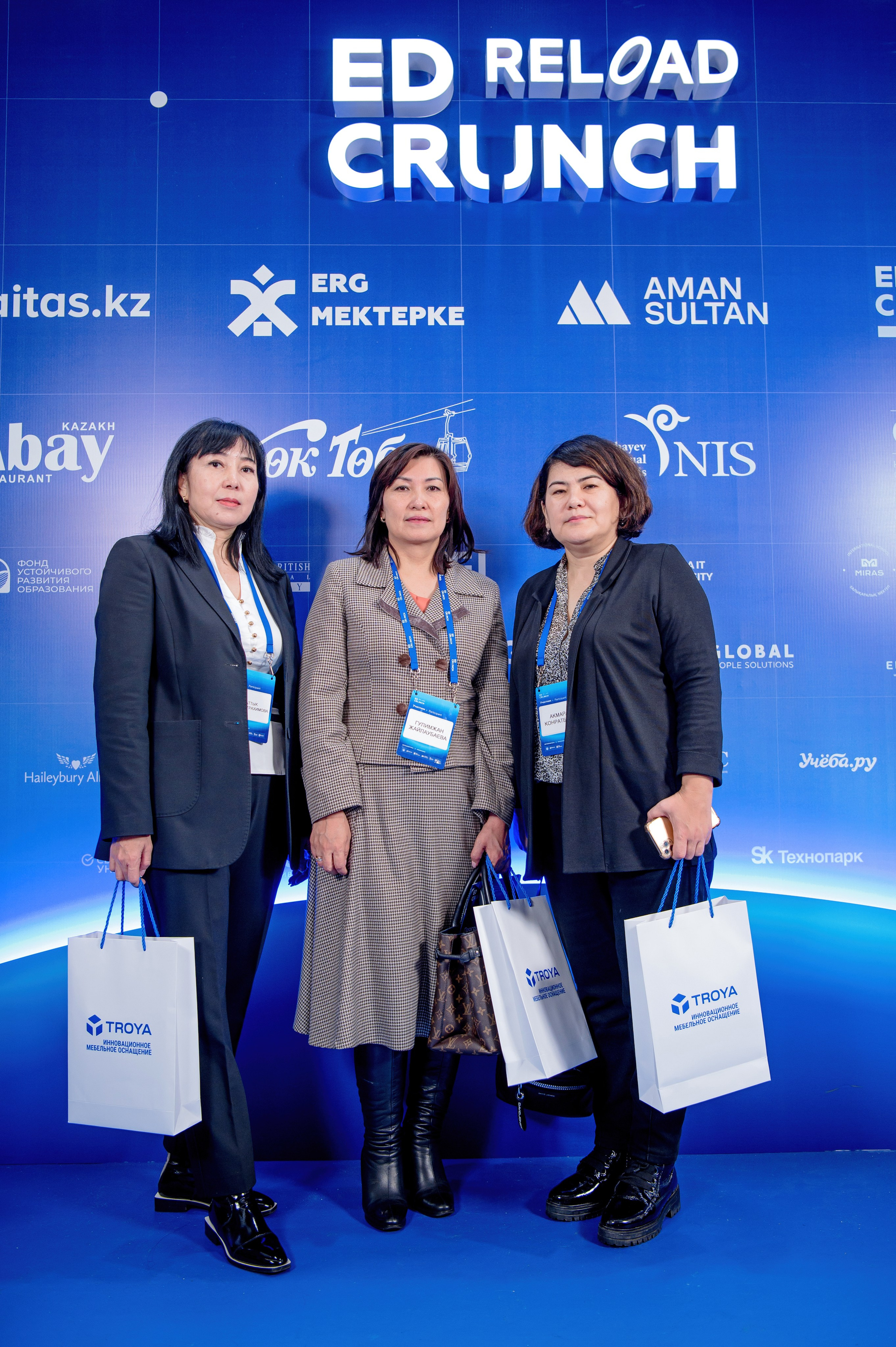 Конференции. Семинары. Елена Северина фотограф, Алматы: репортаж (спорт, концерты, конференции), предметная и фуд-съёмка, портреты, каталоги, фэшн, ретушь