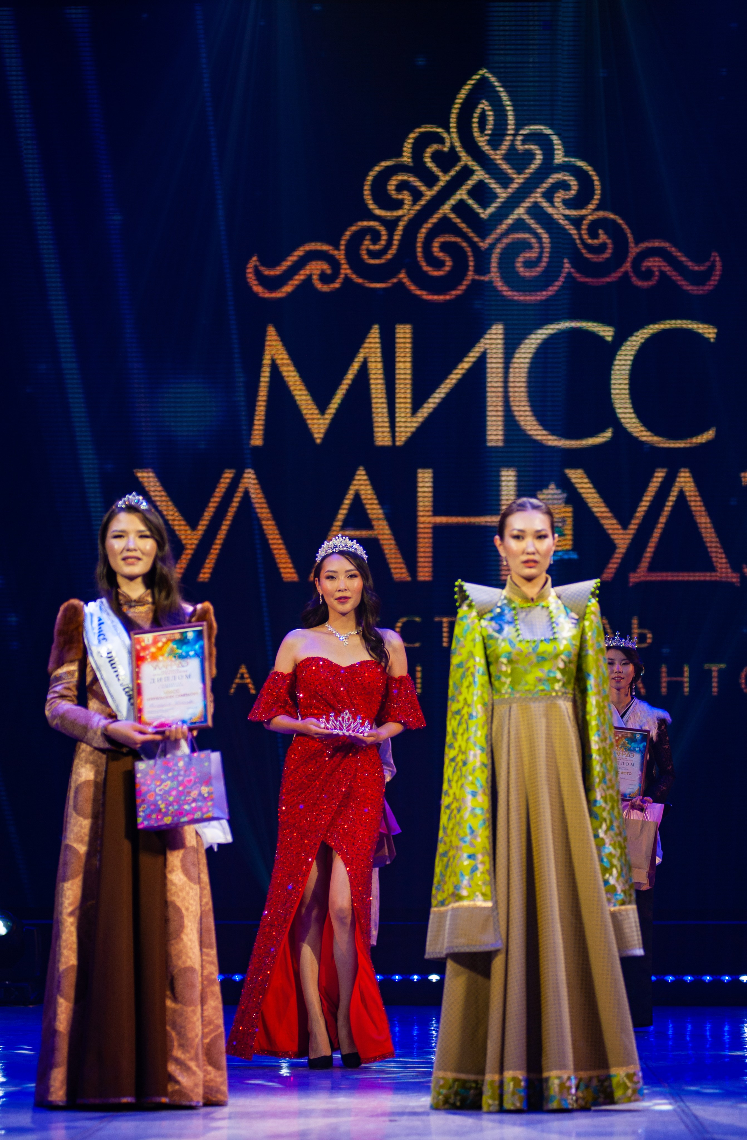 Мисс Улан -Удэ. Андреева Александра фотограф в г. Улан-Удэ