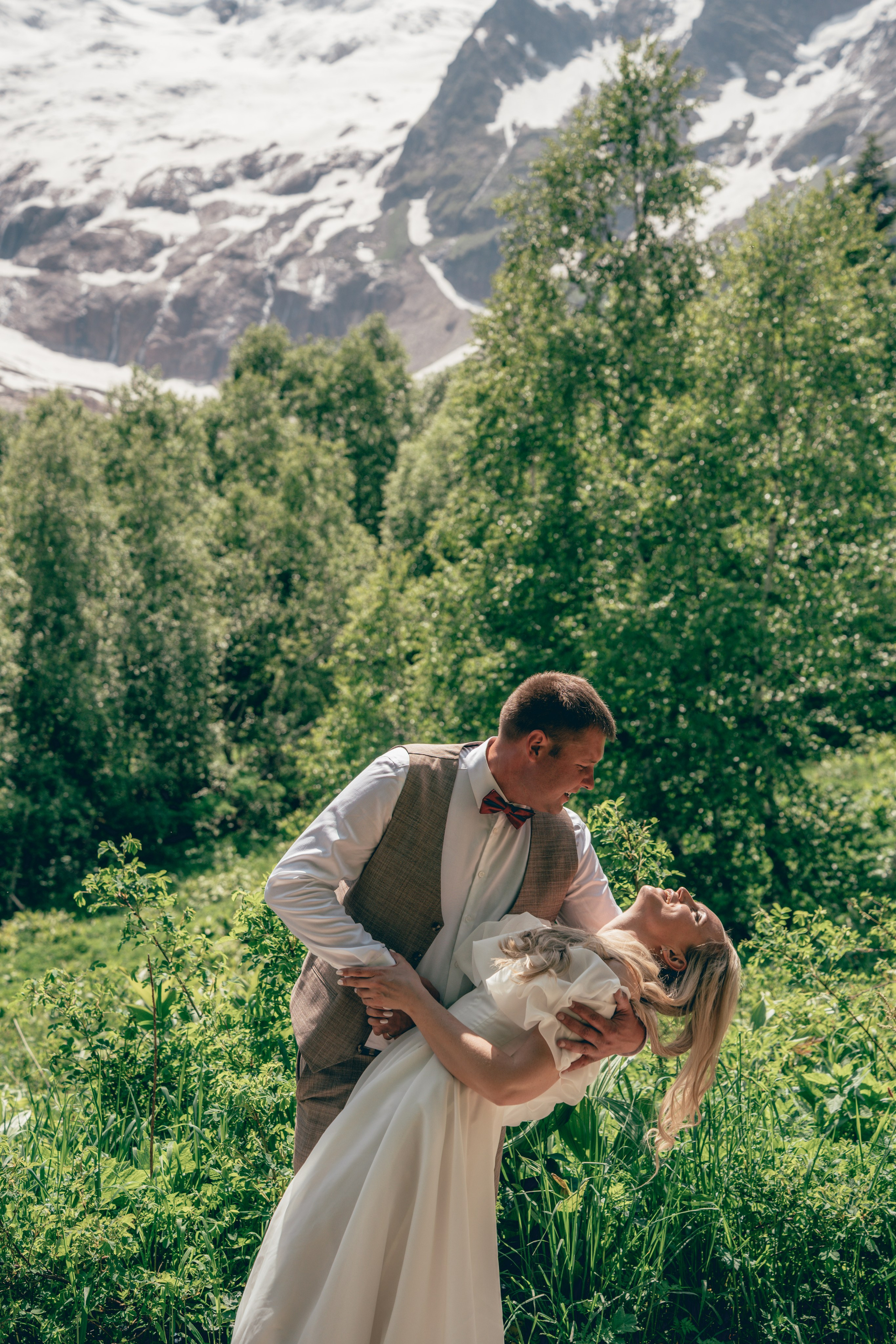 Съемка для брендов одежды КМВ Пятигорск, Железноводск, Ессентуки, Кисловодск Архыз Домбай Фотосессия. Фотограф КМВ|ГОРЫ Пятигорск Железноводск Ессентуки Кисловодск Домбай Архыз Эльбрус