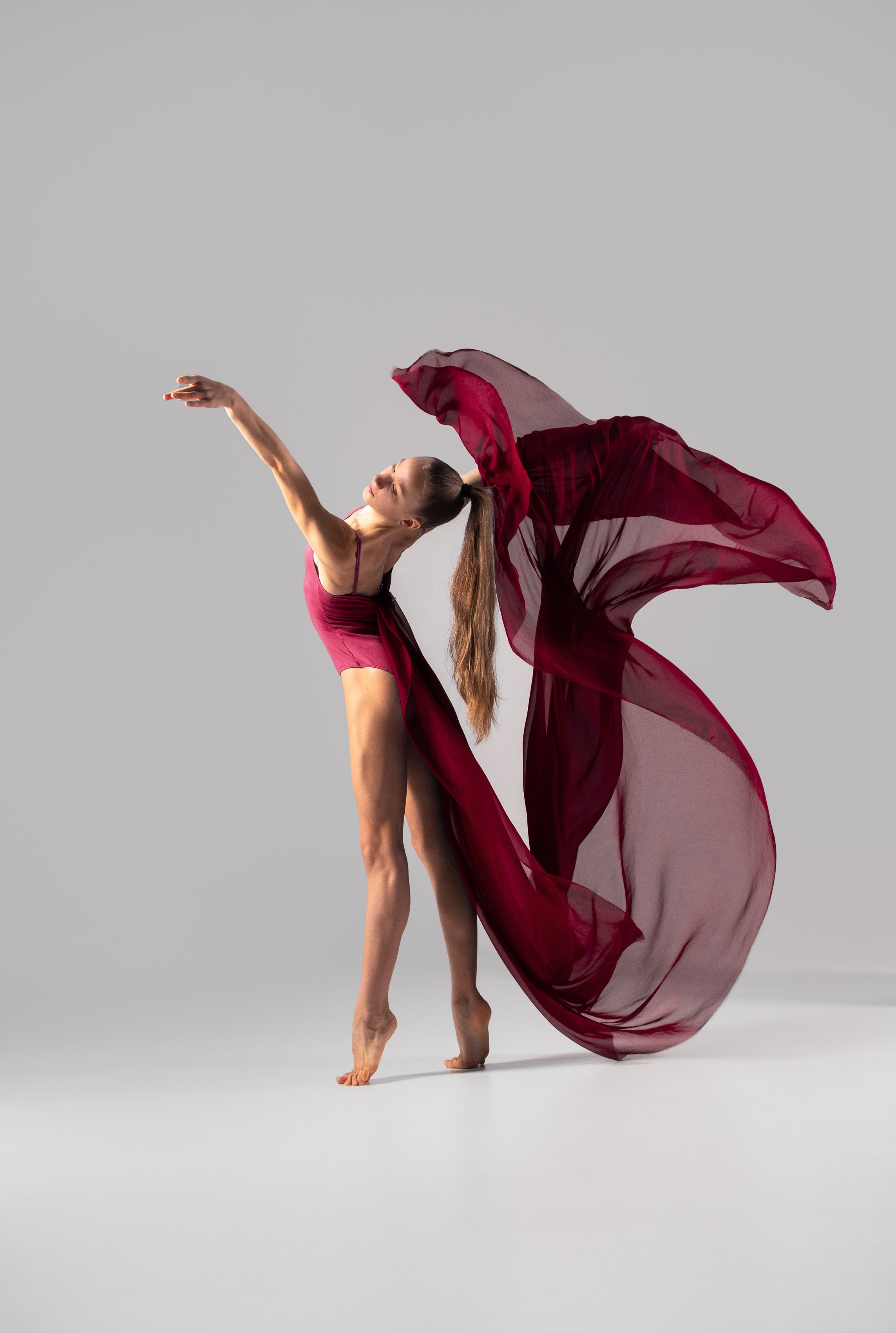 Съемка с тканью. Sport Art Photographer Moscow