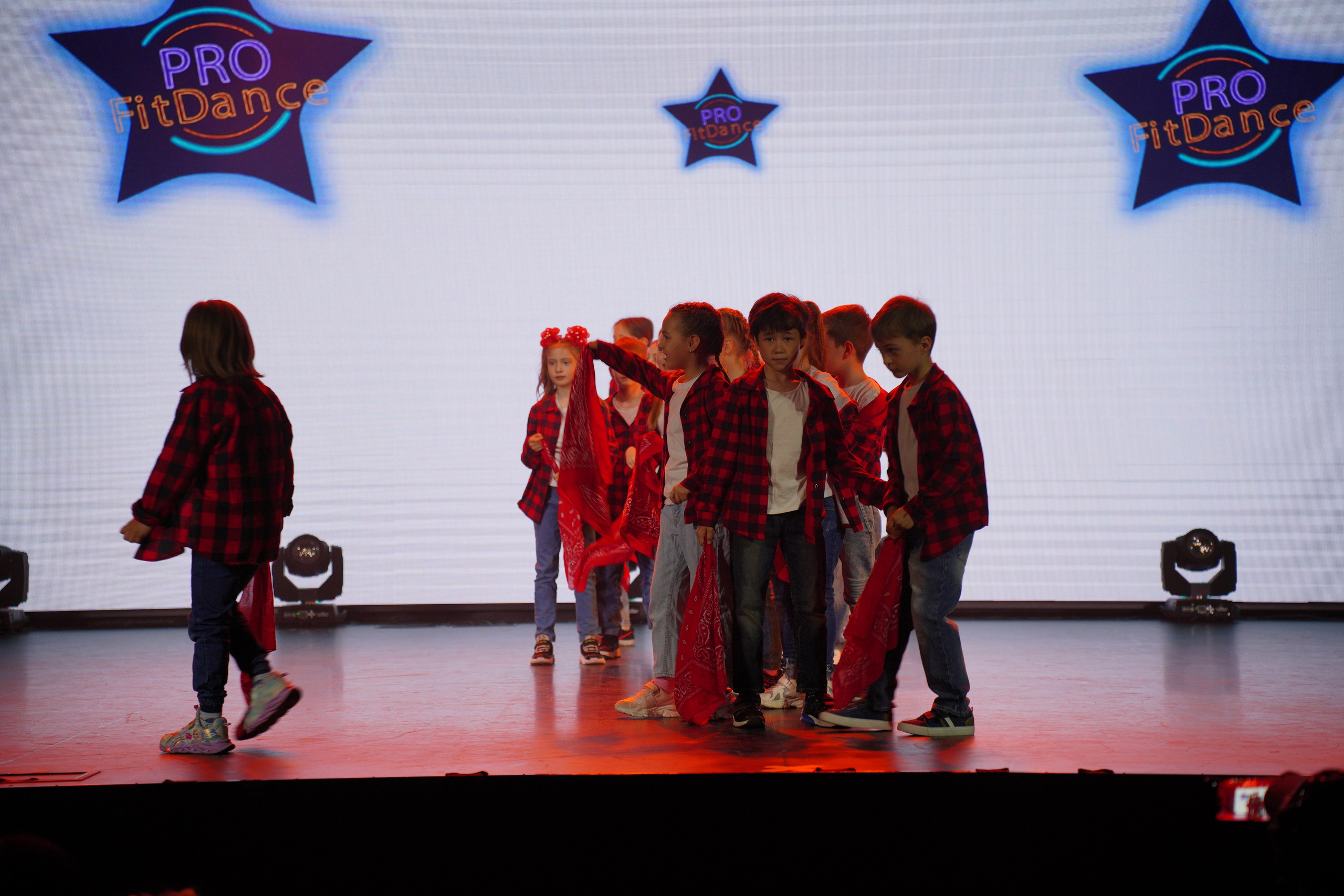 Танцевальный конкурс|Концертный зал Epicenter. Концертный и репортажный фотограф в Санкт-Петербурге Слава Пахомов