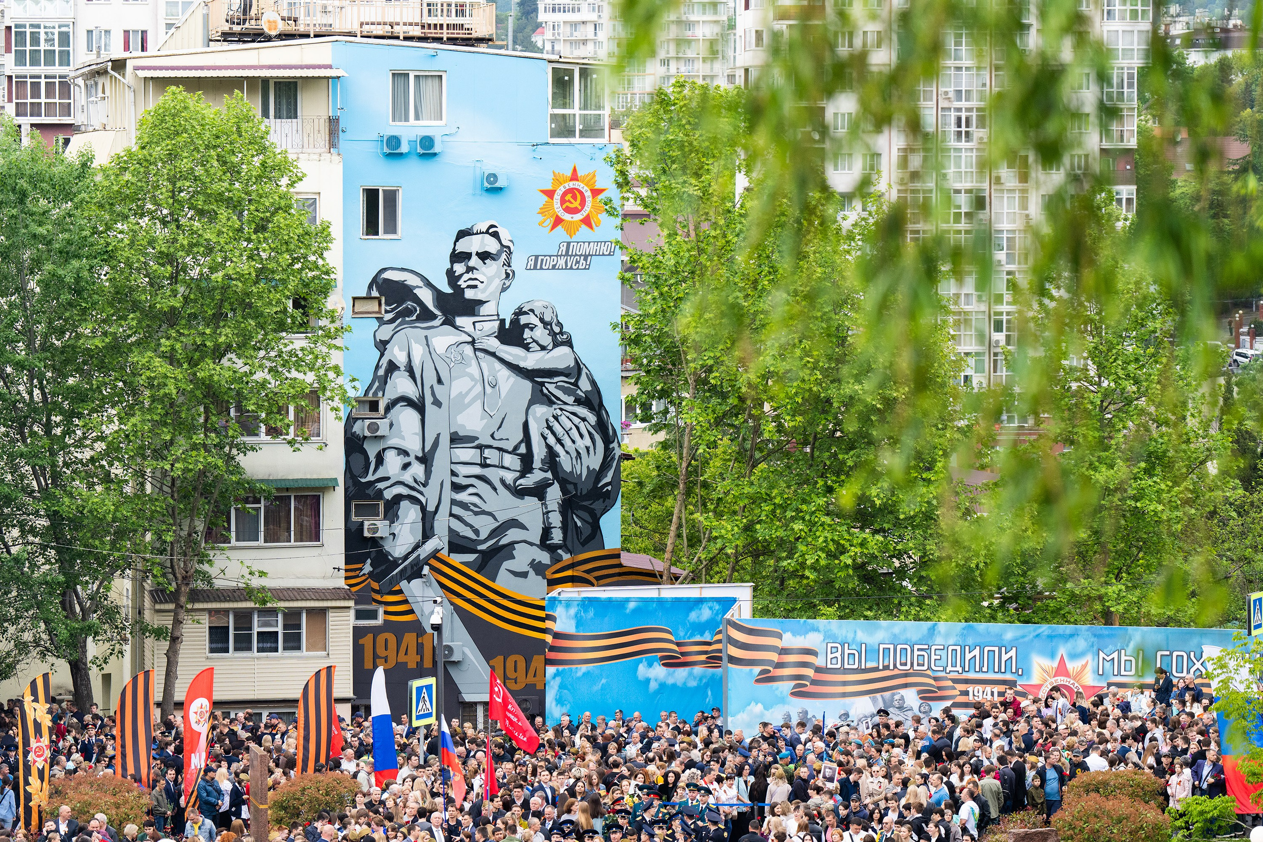 Репортажный фотограф в Сочи — профессиональная съёмка событий и мероприятий. Профессиональная фотосъемка в Сочи: репортаж, предметная, ювелирная фотосъемка, недвижимость, фуд-фотография. Фотограф Александр Афанасьев