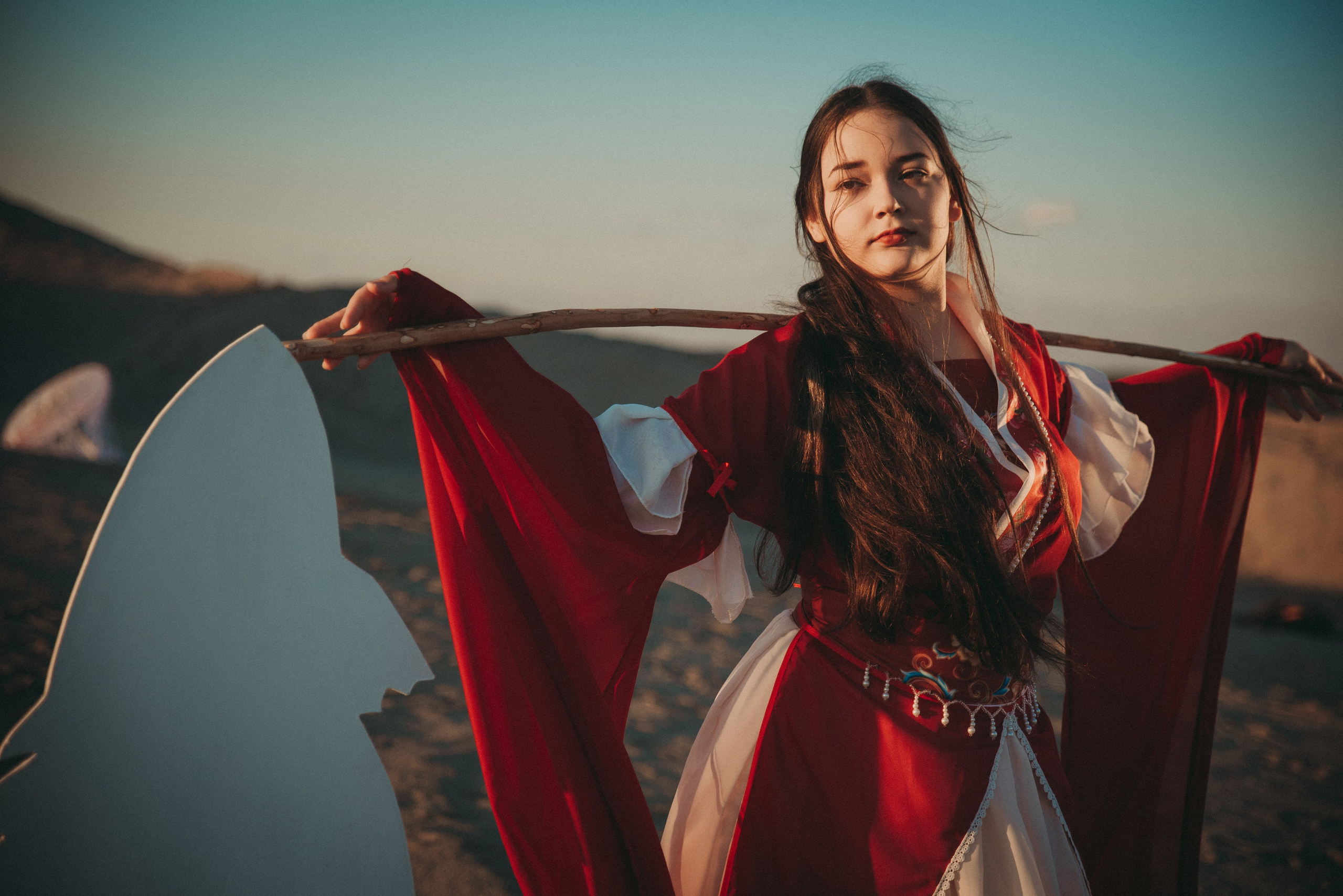 девушка с рыбой