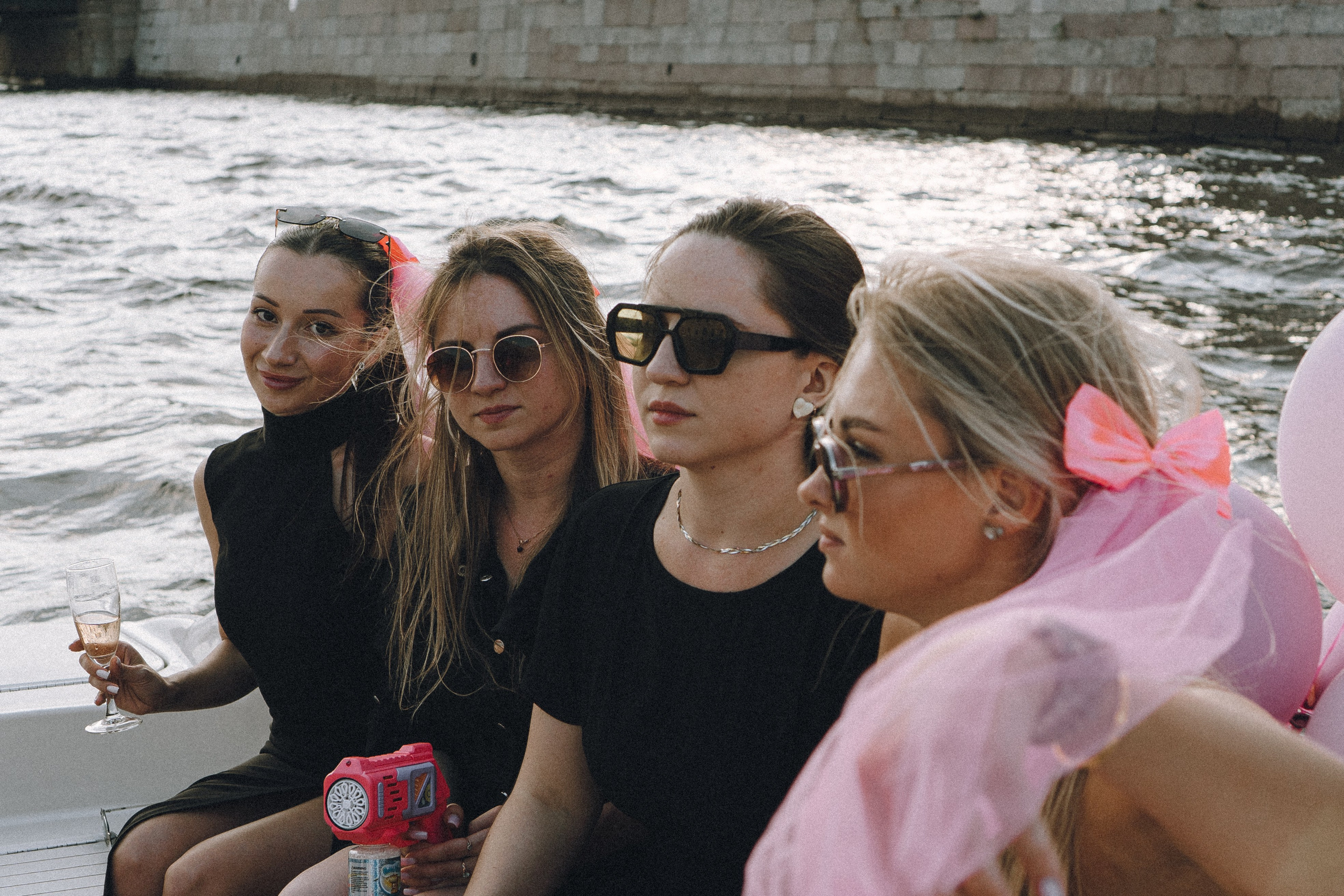 ДЕВИЧНИК НА КАТЕРЕ. Профессиональный фотограф, Санкт-Петербург — Виктория Богомолова