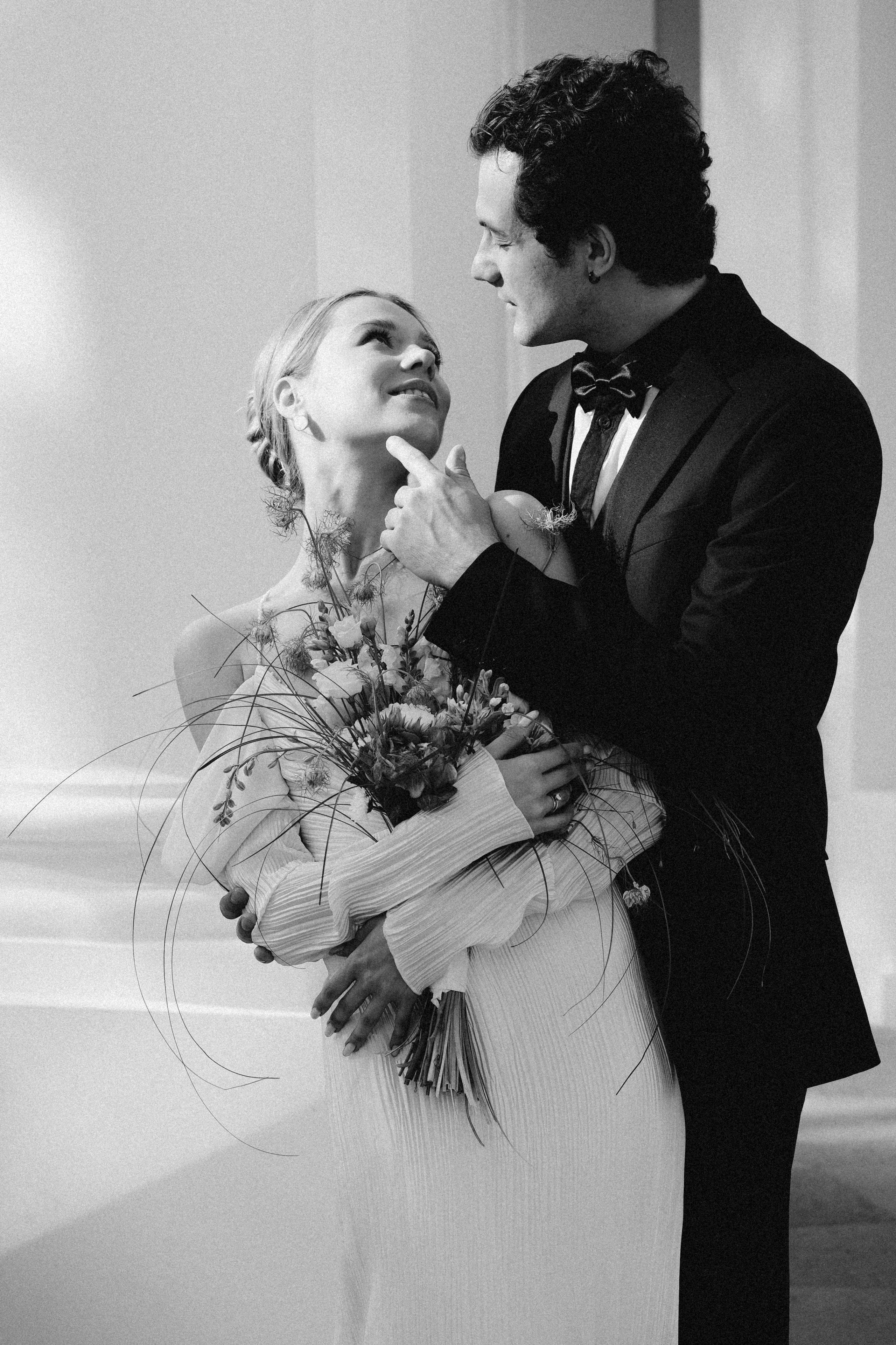 СВАДЕБНАЯ СЬЕМКА В ПАРКЕ ОРАНИЕНБАУМ. Профессиональный фотограф, Санкт-Петербург — Виктория Богомолова