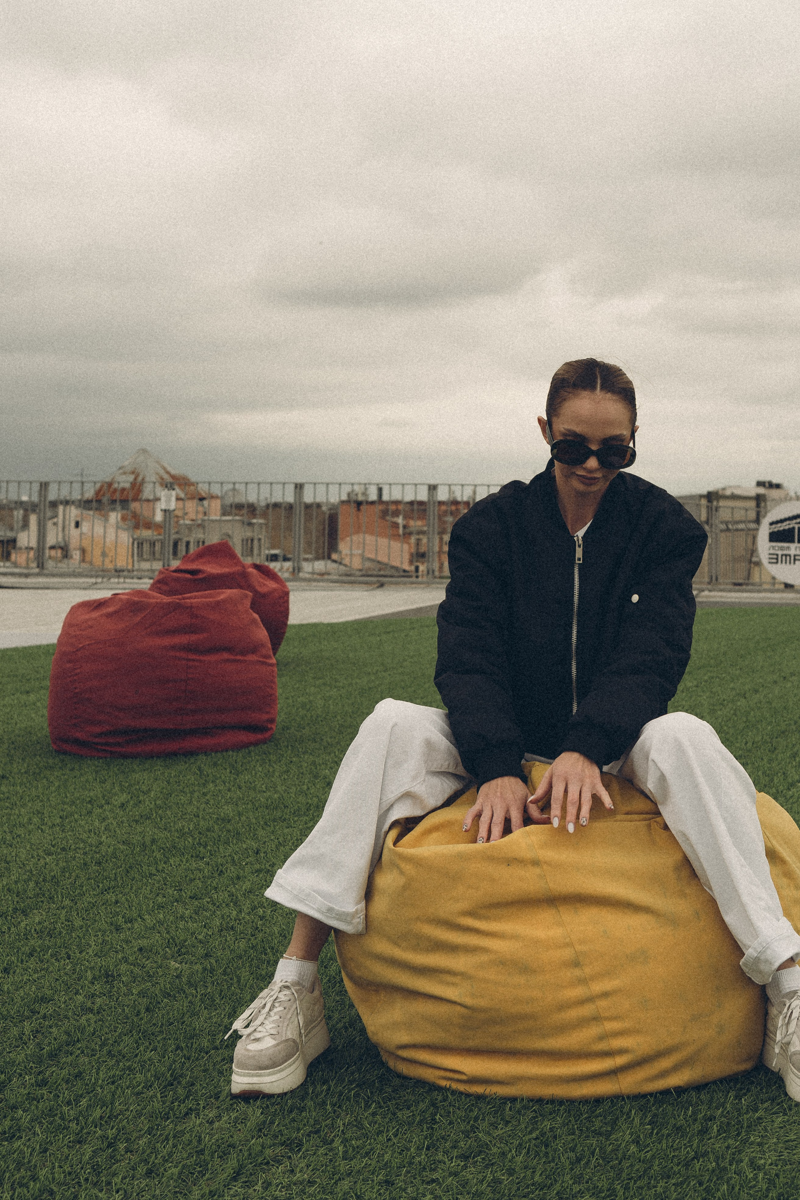 МЫ ГУЛЯЛИ ПРО КРЫШАМ ПИТЕРА. Профессиональный фотограф, Санкт-Петербург — Виктория Богомолова