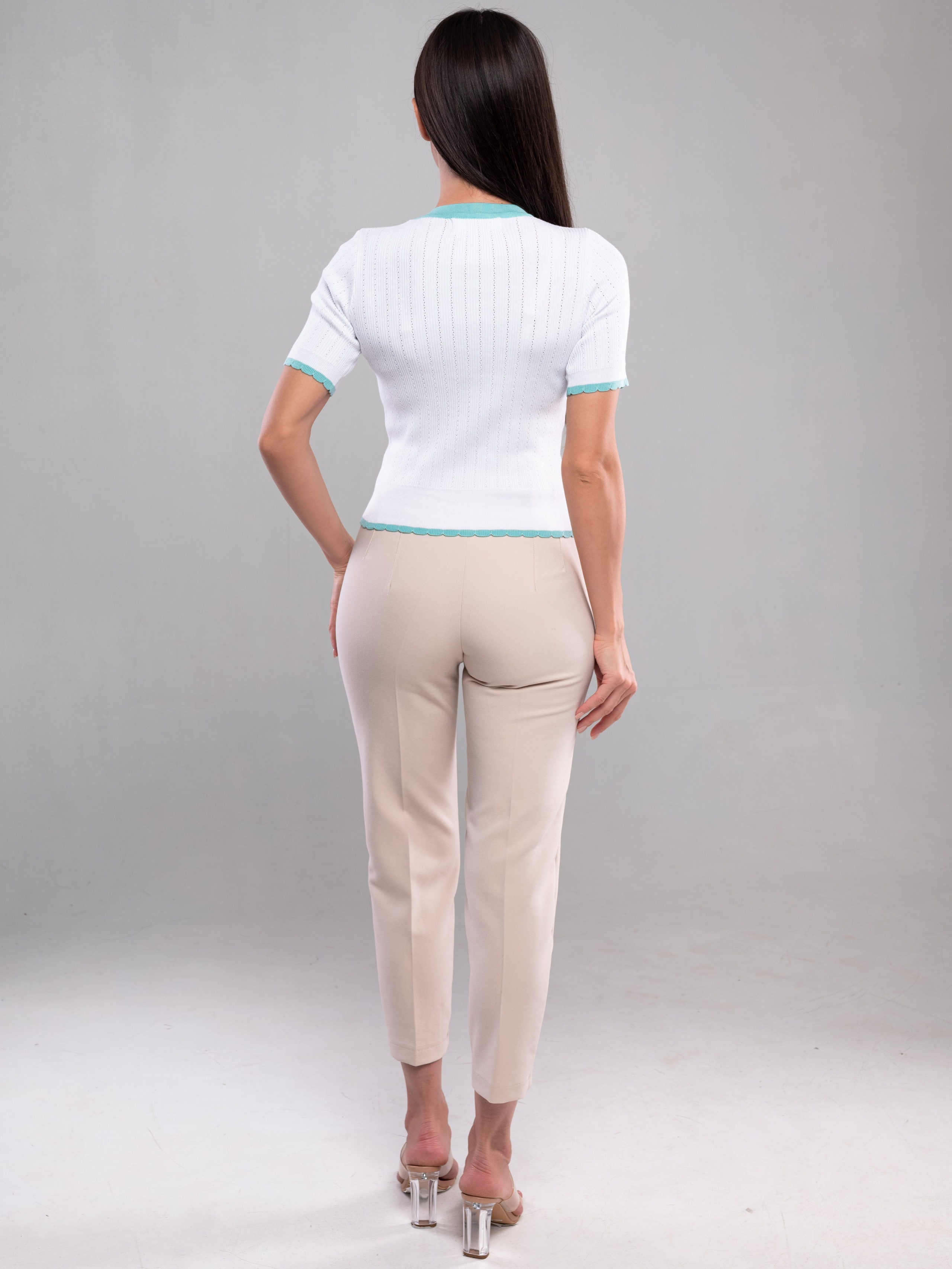 Костюмы и джемпера. Предметный фотограф, фото для маркетплейсов Пятигорск, КМВ