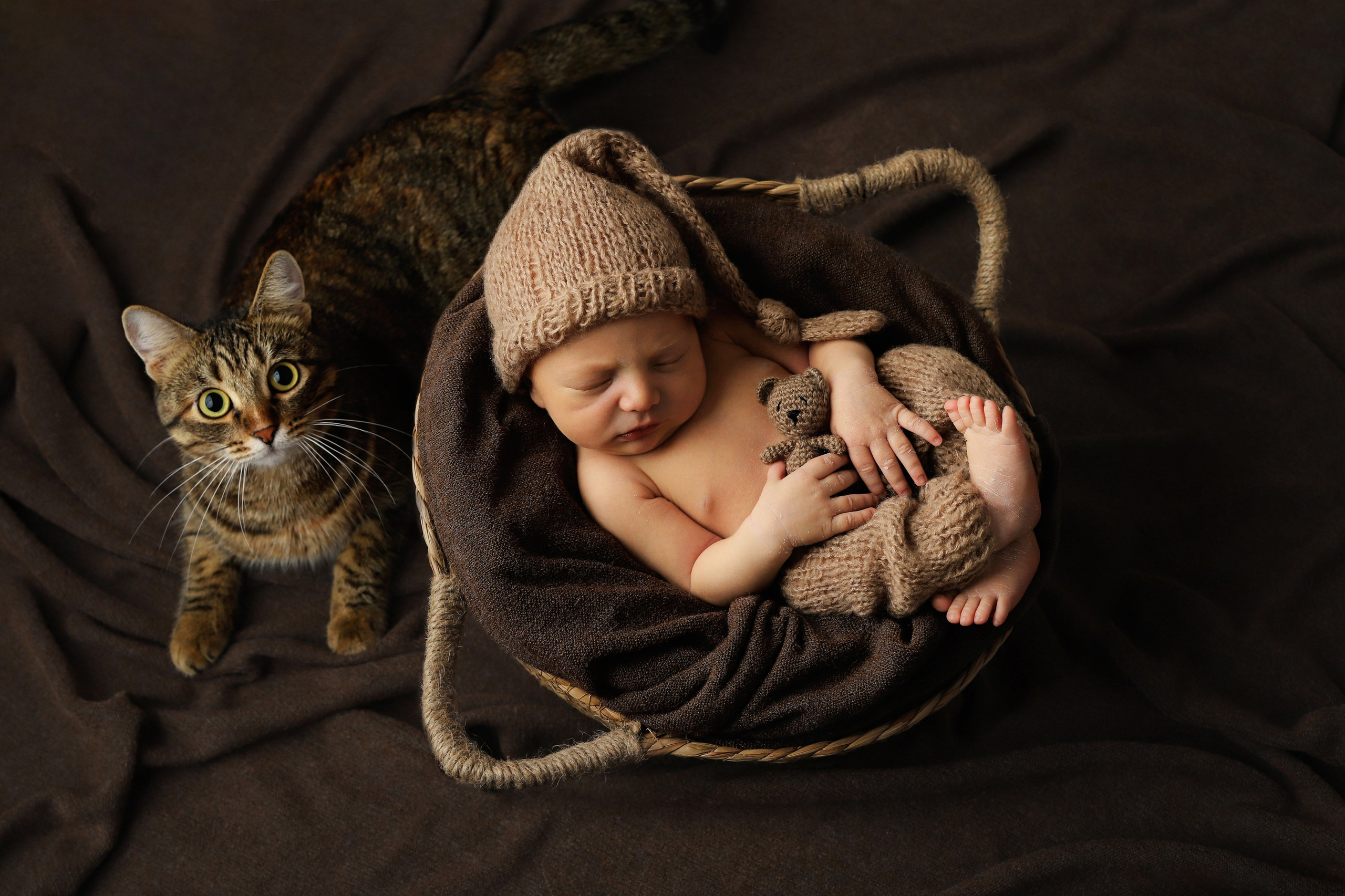 Кроватки, корзинки, качели, большие игрушки и пр. ТОПовый фотограф беременных Екатеринбург. Фотограф новорожденных малышей Екатеринбург