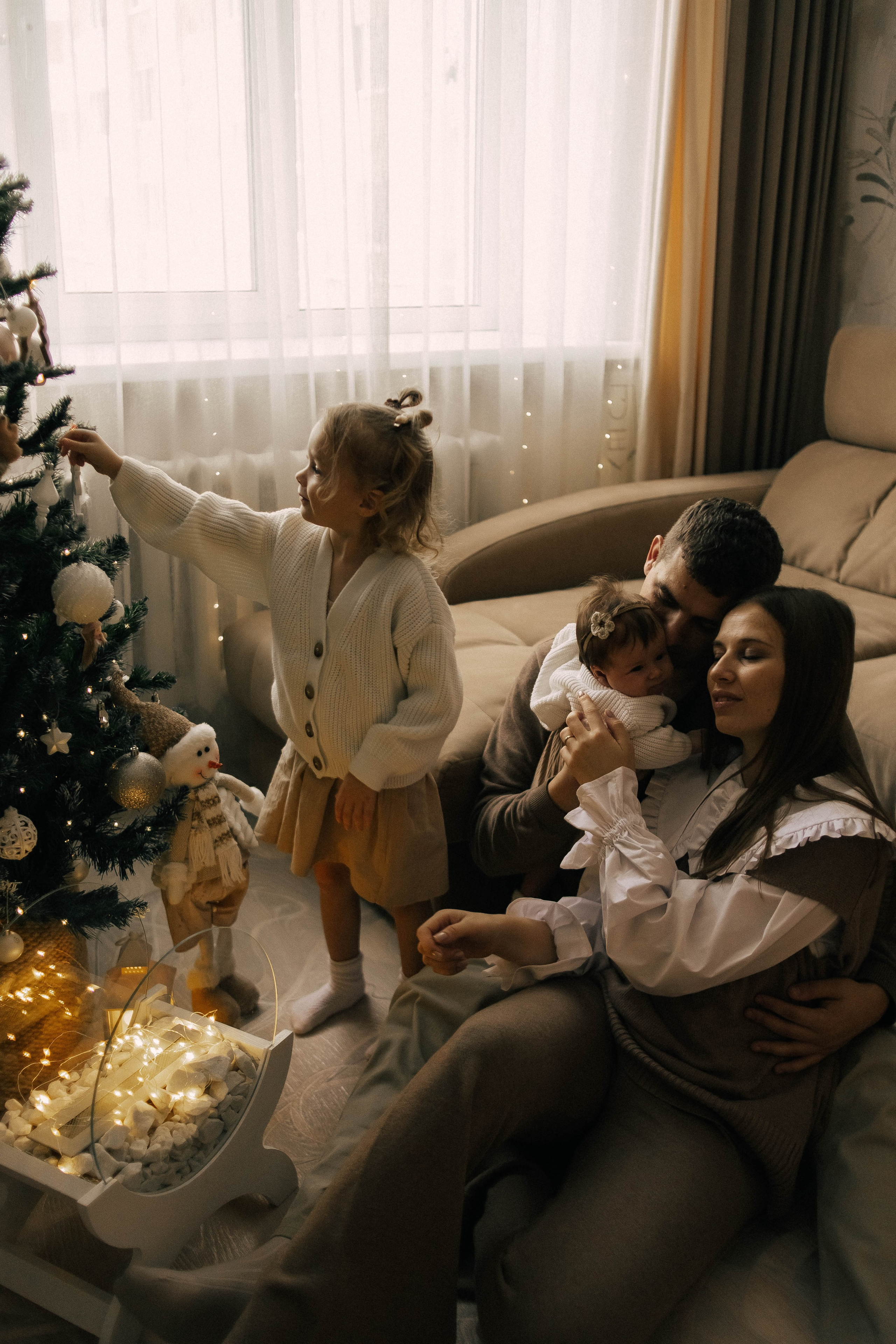 Анастасия, Андрей, Ариша и Анюта. Главная