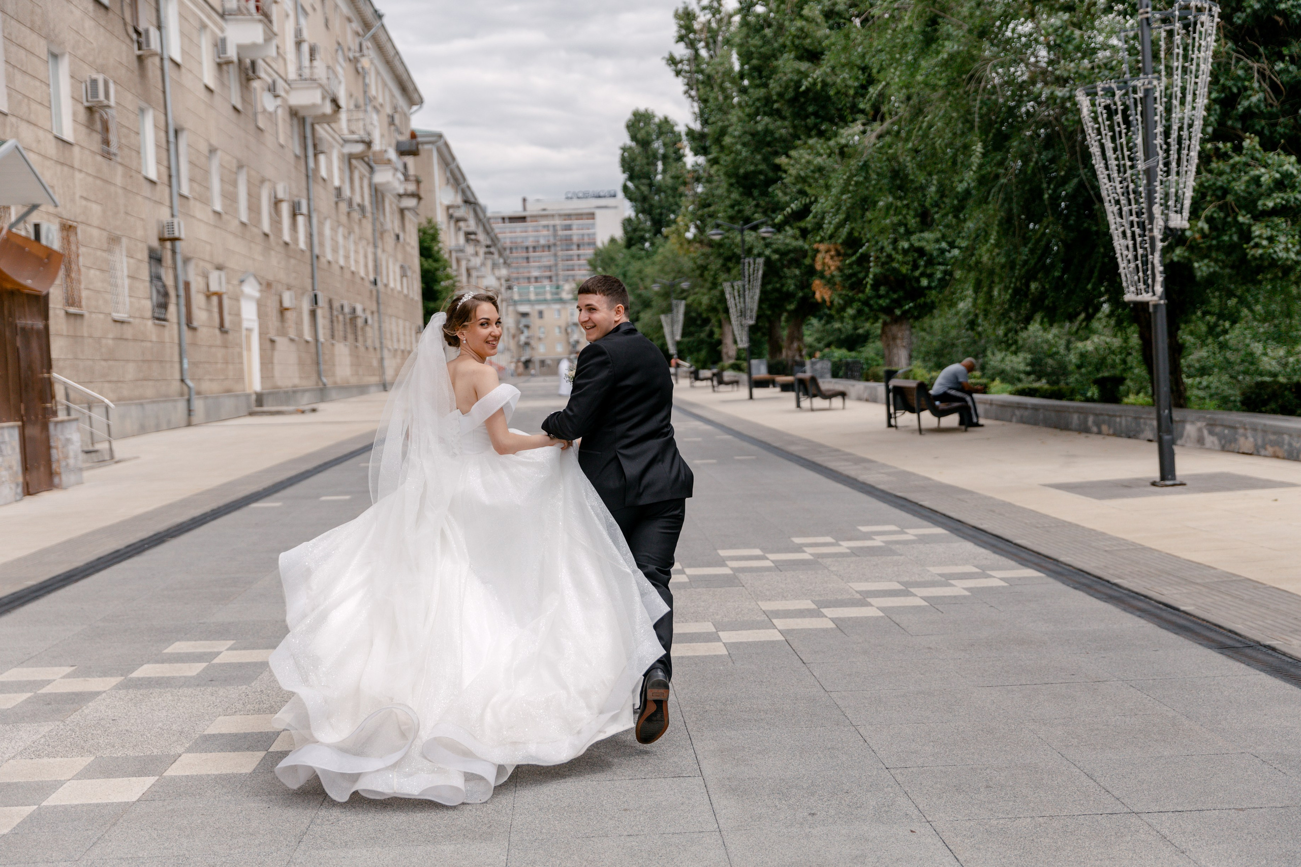 Свадебная прогулка. Камилла — свадебный и женский фотограф в Саратове