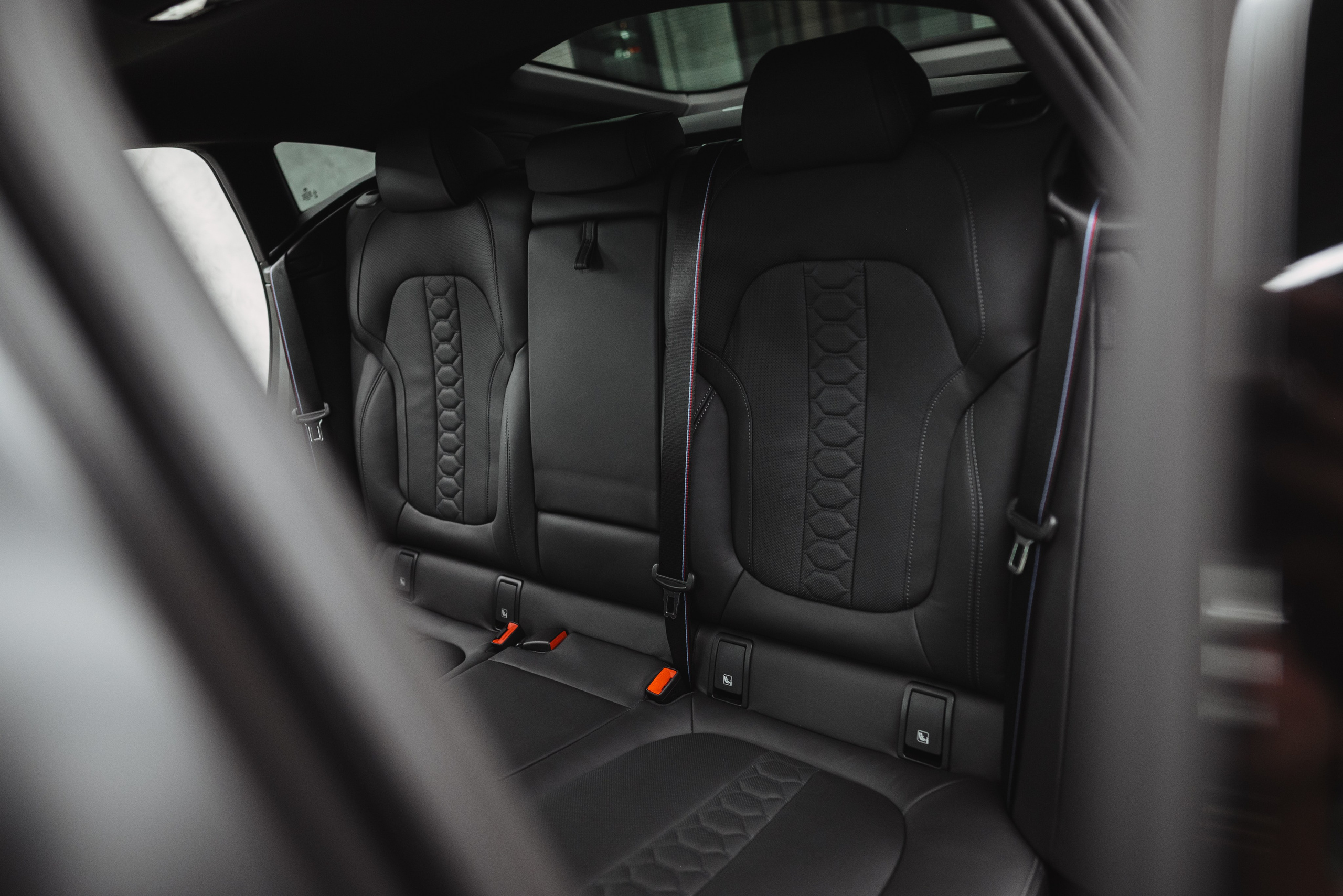 BMW X6M матовый. DeLorein