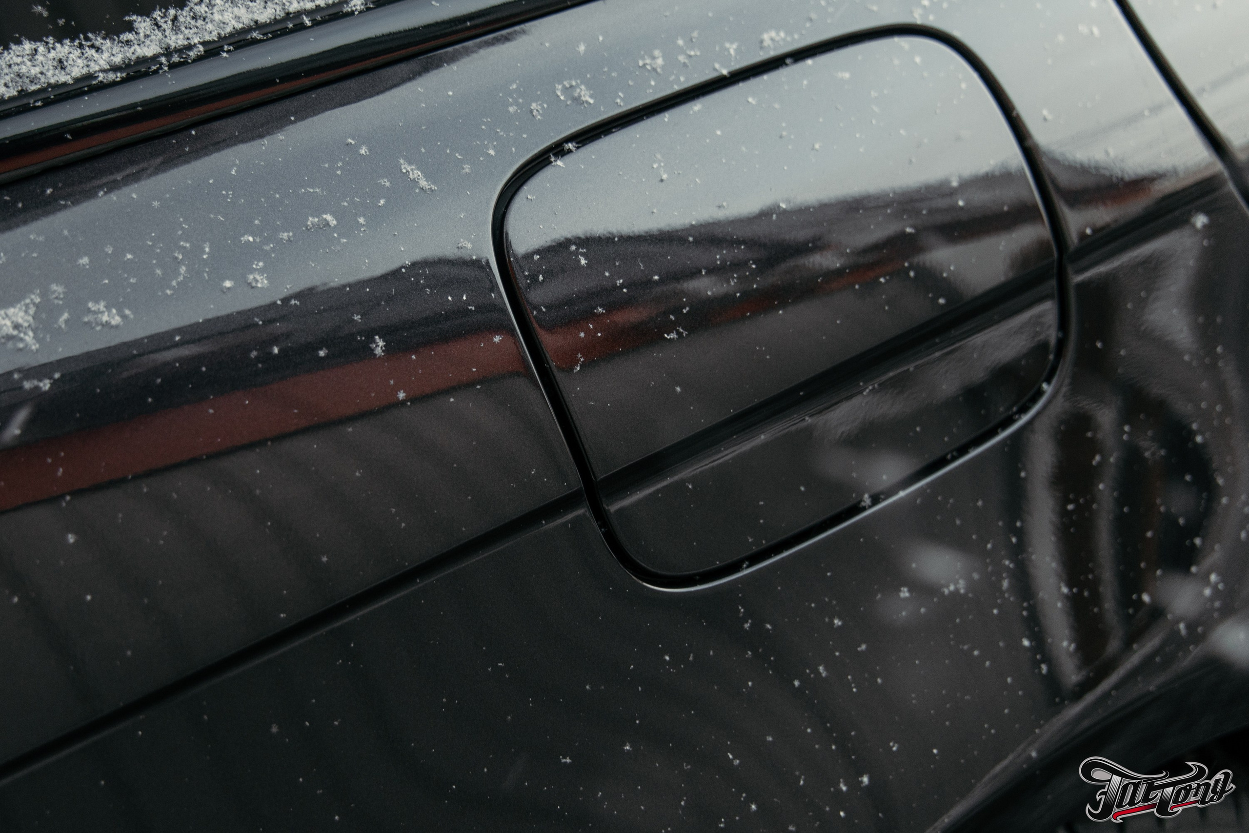 Audi S4 полный окрас кузова, кузовные работы и антихром. DeLorein