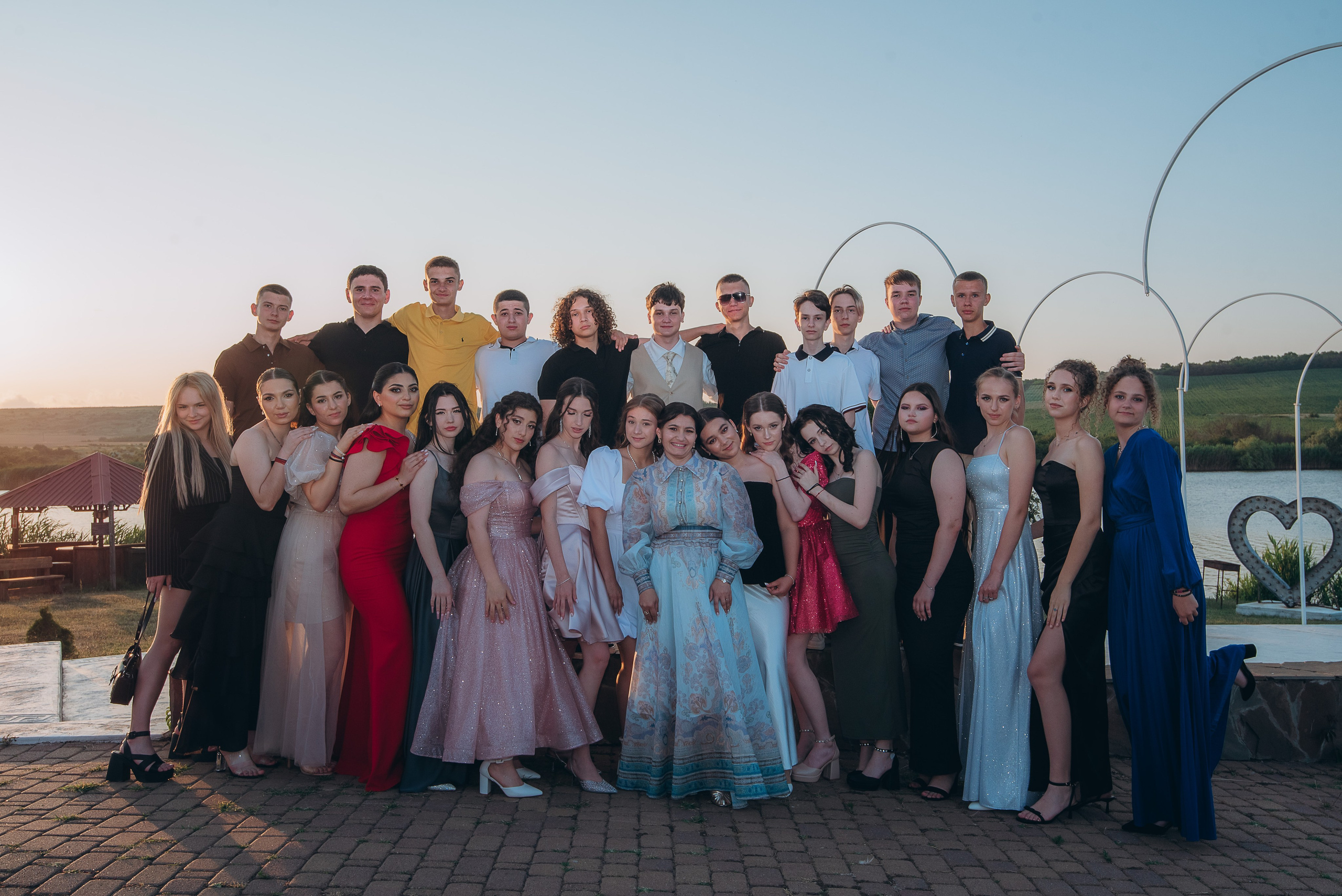 Выпускной 9-11классы. Выпускные книги Анапа Новороссийск Краснодар