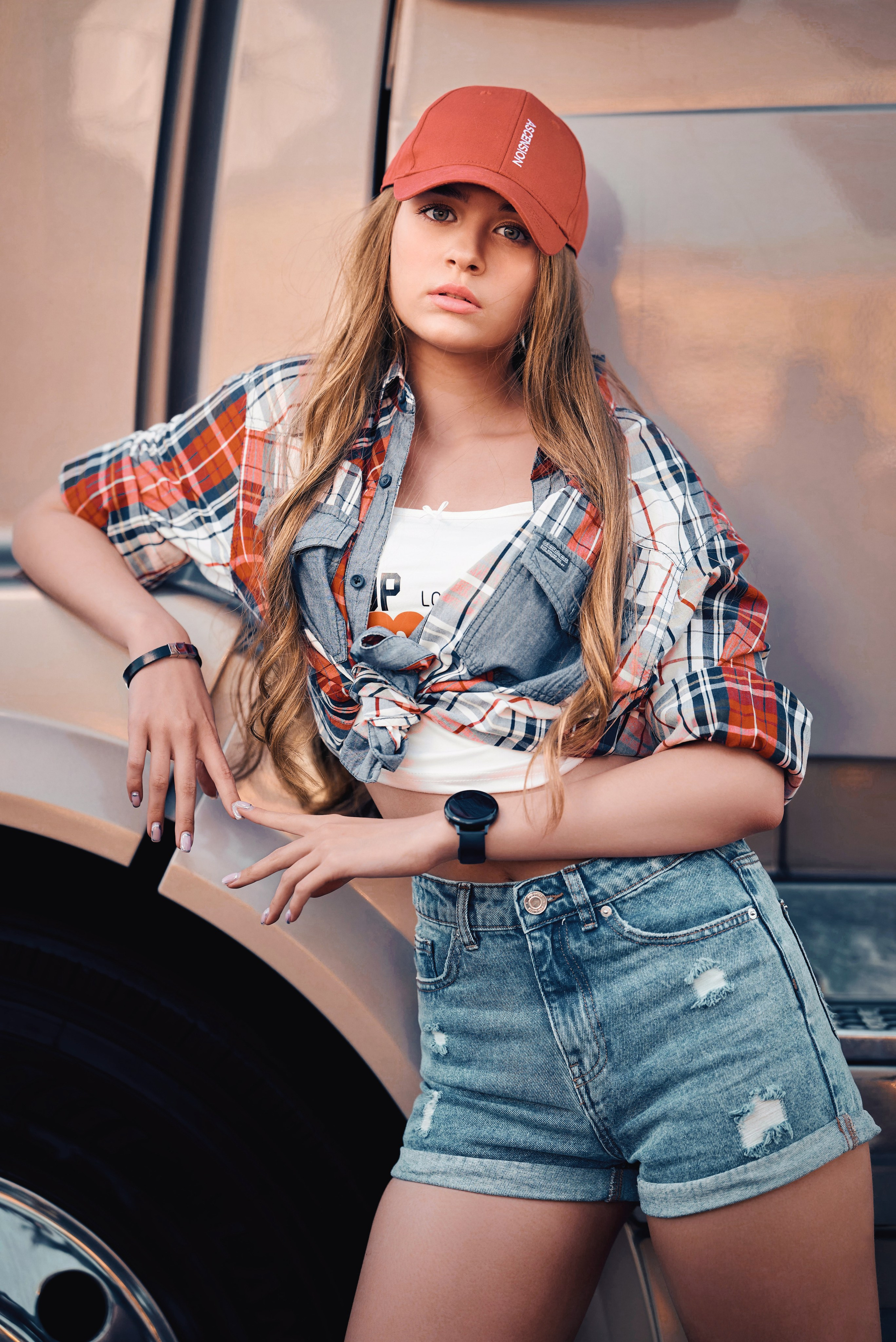 Truck & Girl. Фотограф Денис Кривопусков