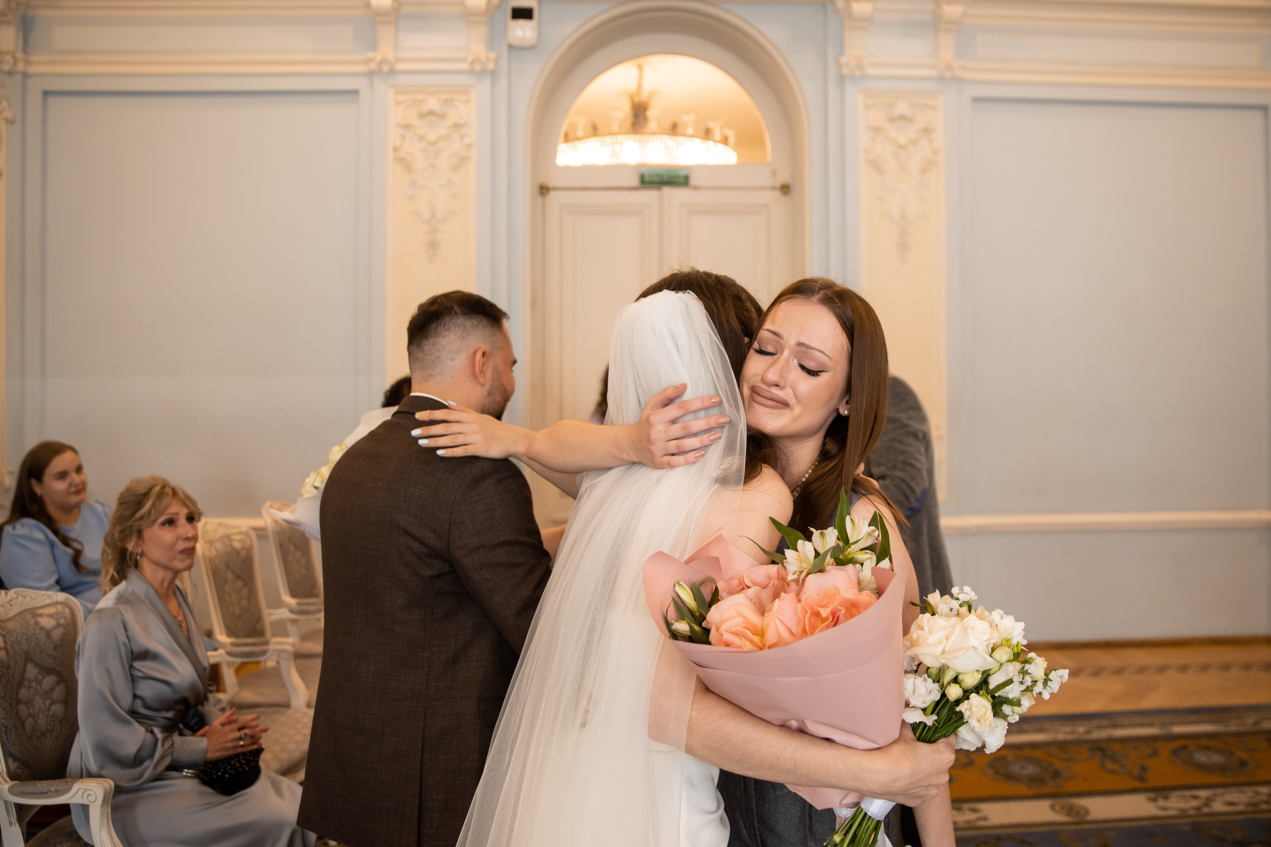 Анна и Александр / Прогулка + ЗАГС. Свадебный и семейный фотограф в Москве Диана Левченко