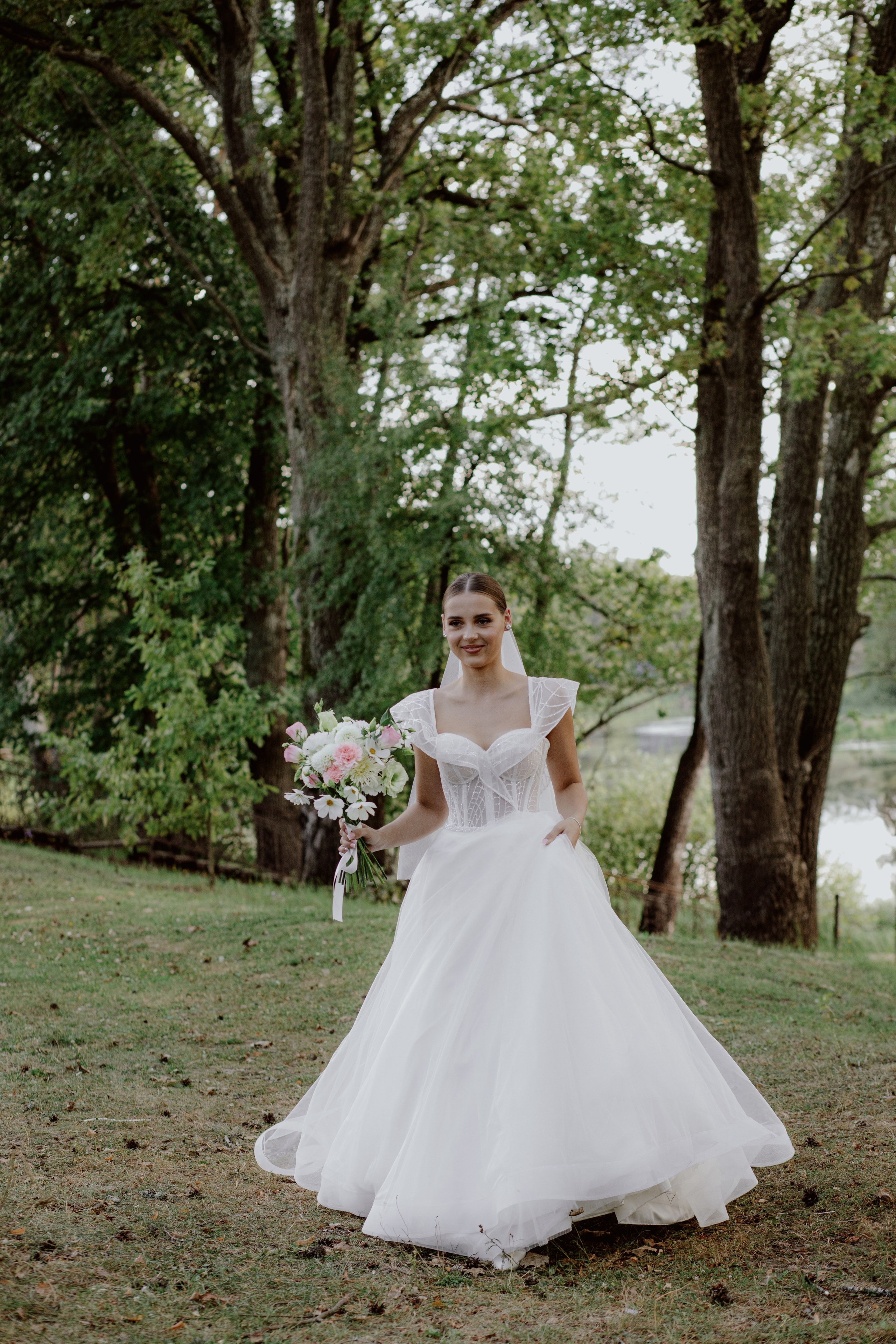 Летняя свадебная фотосессия