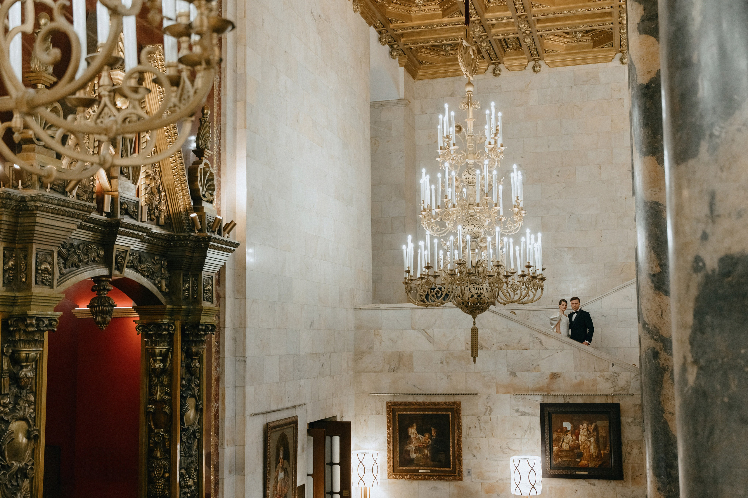 Свадебная фотосессия в гостинице Ленинградская. Свадебный фотограф Москва