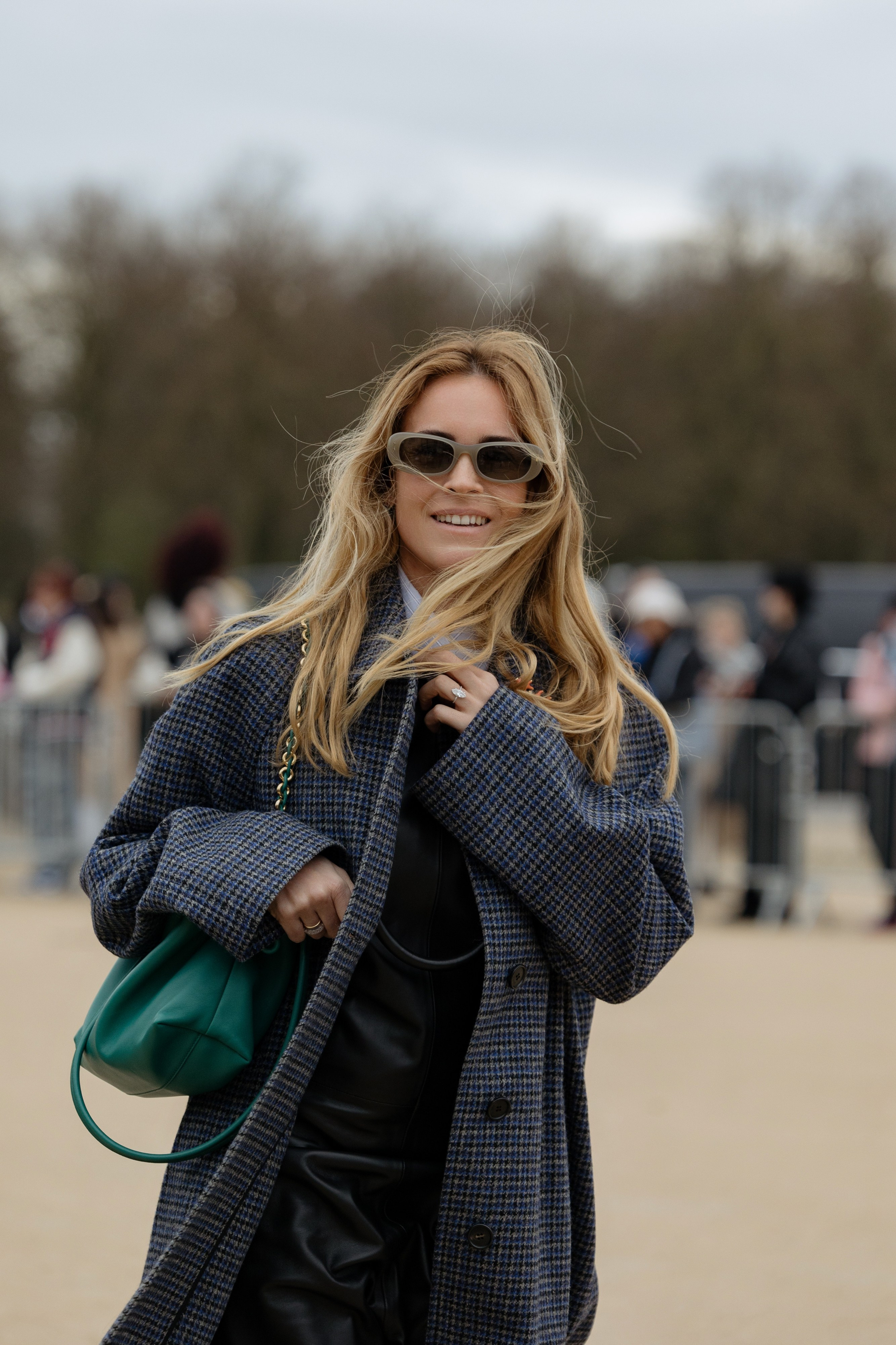 LOEWE PFW WOMENSWEAR FALL-WINTER 24/25. Photographer in Milan Ivan Goncharov