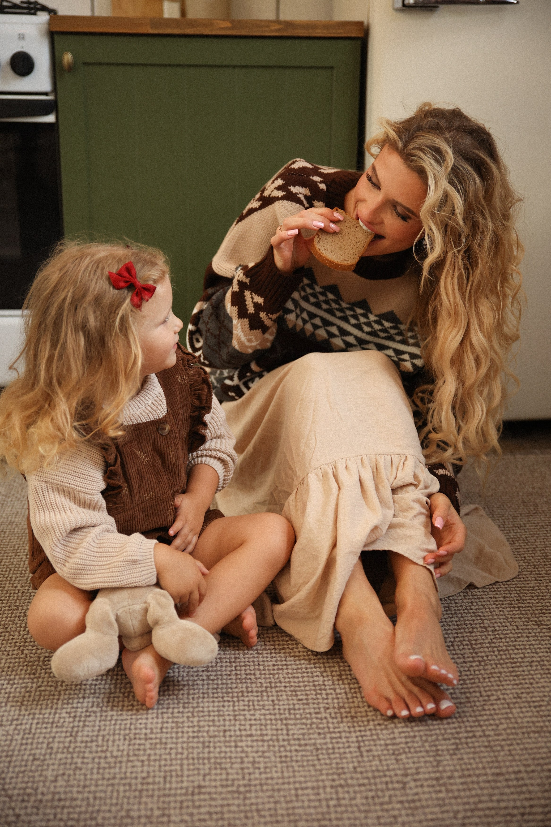 Мама и дочка фотосессия в студии. Фотограф Владимир Москва