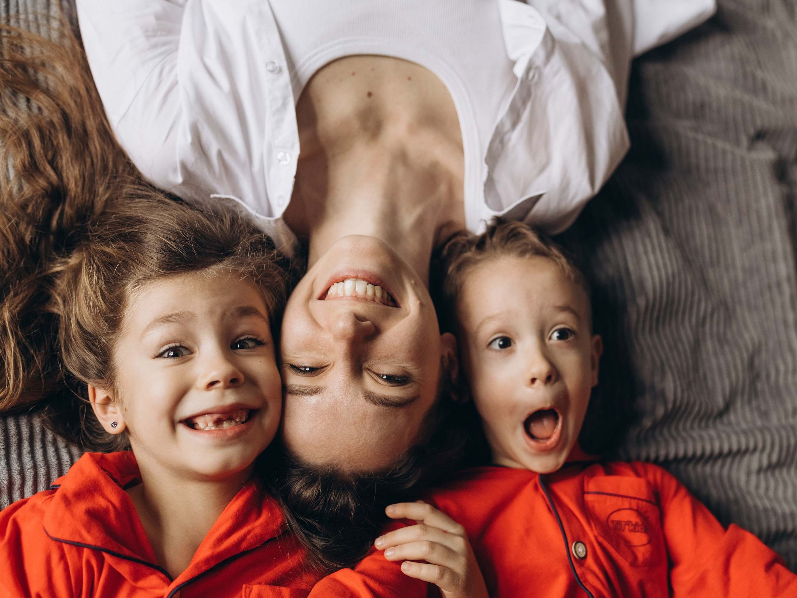 Ксюша, Даша, Миша. Фотограф Людмила Оюн