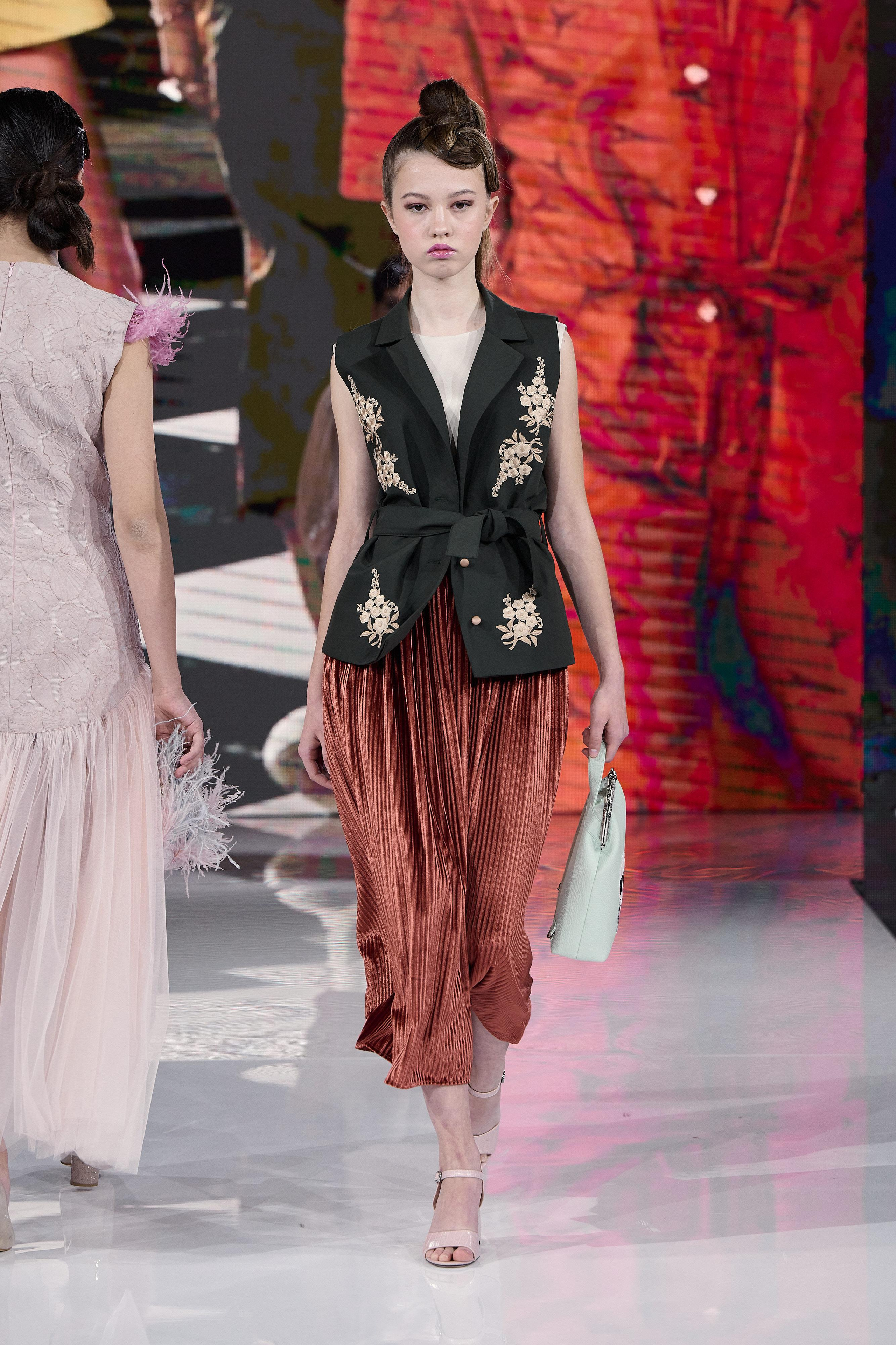 ESTET FASHION WEEK г. Москва. Модельная студия MIA Models