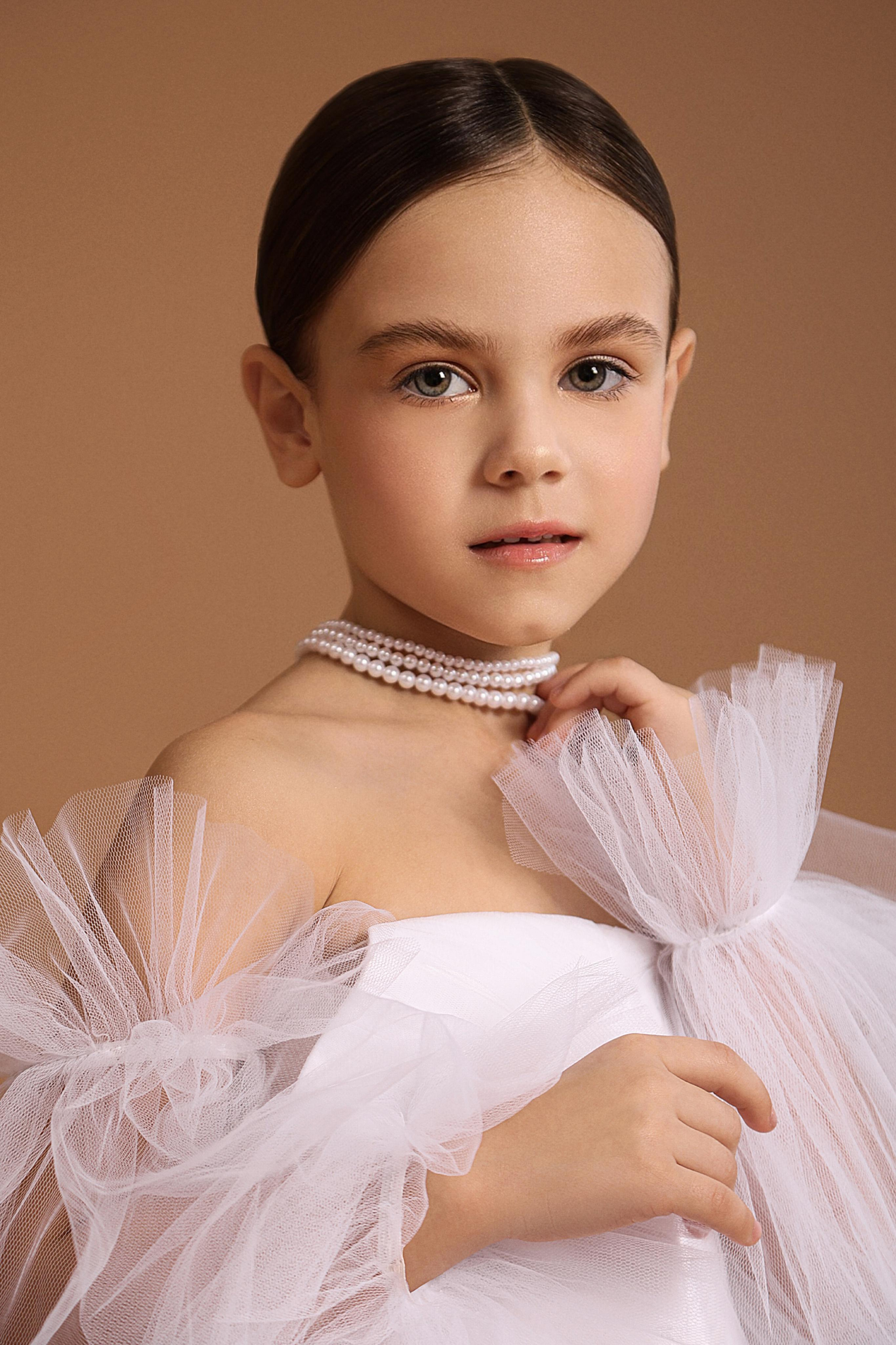 VARVARA. Модельная студия MIA Models