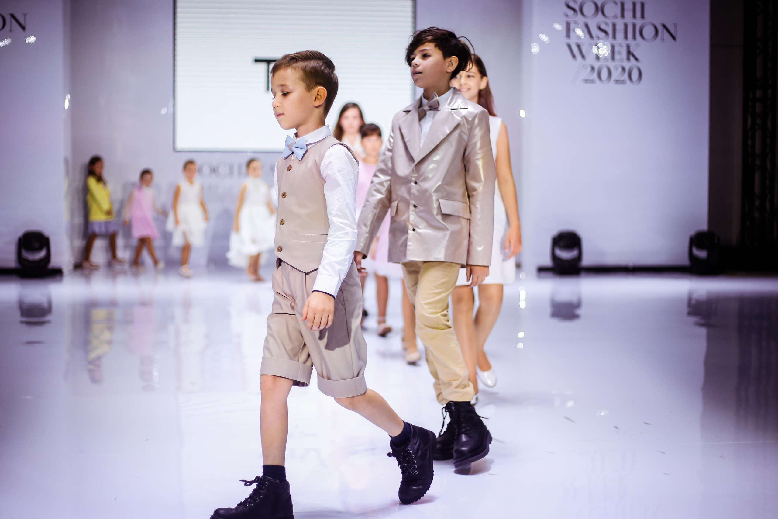 NEW COLLECTION BRAND TIXI SOCHI FASHION WEEK. Модельная студия MIA Models