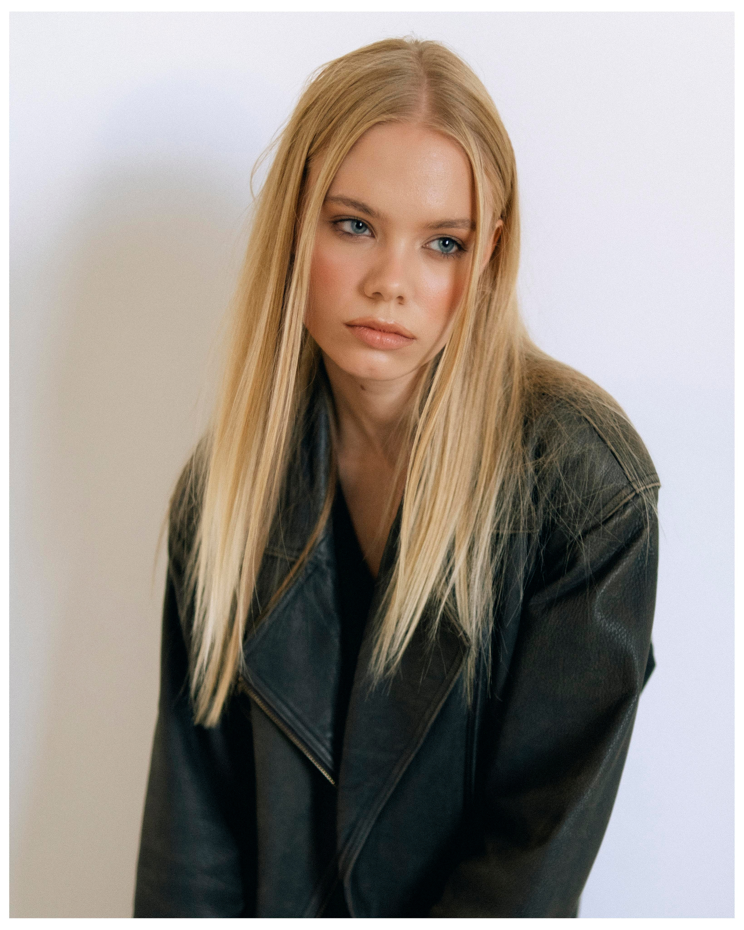 ELENA. Модельная студия MIA Models