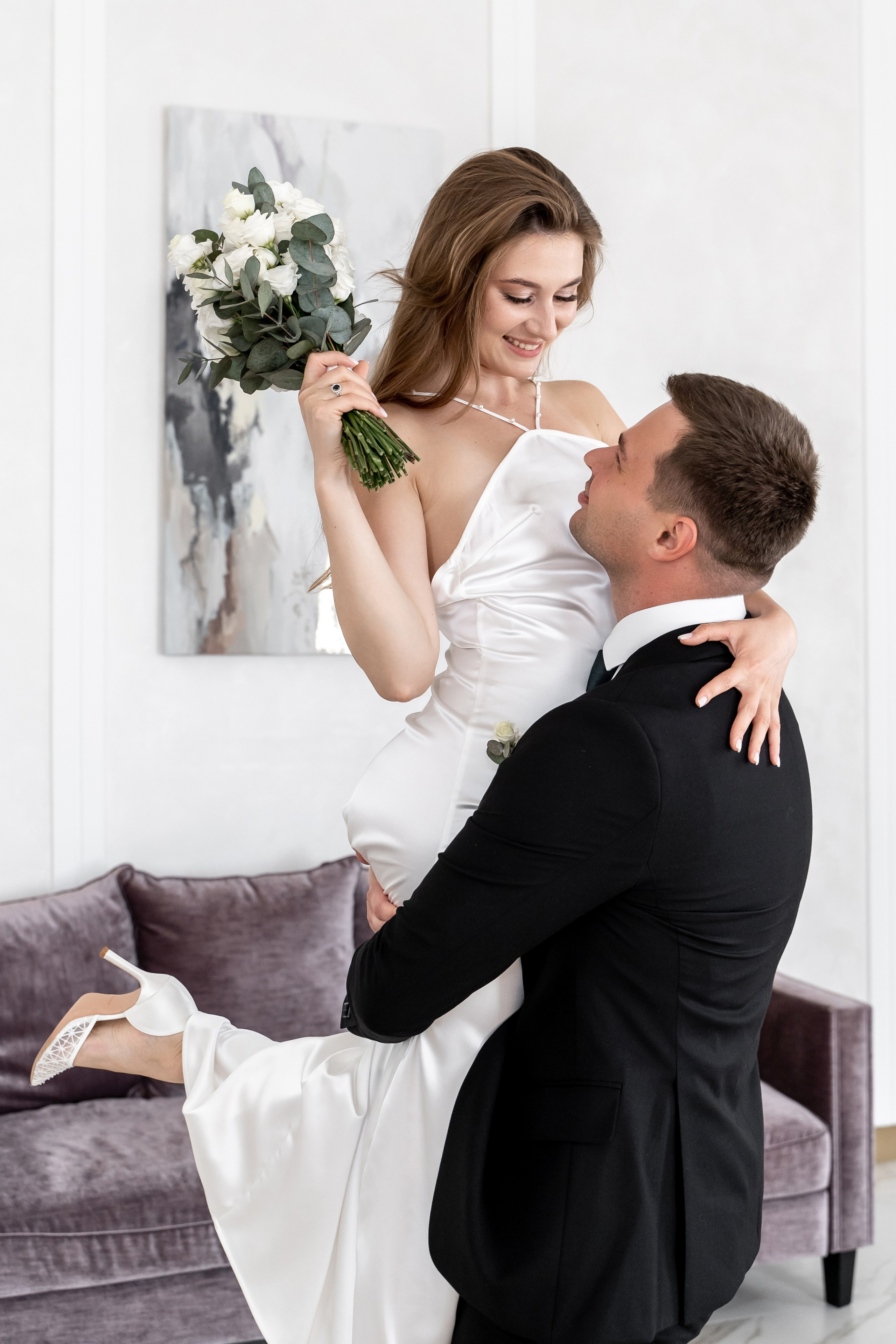 Свадебный фотограф в Москве. Свадебный фотограф Видное, Бутово, Домодедово, Щербинка, Царицыно. Роспись во дворце бракосочетания Южное Бутово. Регистрация брака в Москве и Московской области. Фотограф на свадьбу. Свадебная фотосессия в центре Москвы. Фотосессия свадебного банкета  в ресторане. Выездная регистрация брака. Фотосессия молодоженов. Свадебная прогулка. Жених и невеста в день свадьбы. Wedding in Moscow. Свадебная фотосессия  в Барвихе. Стильная свадебная фотография. Сборы жениха и невесты в день свадьбы. 