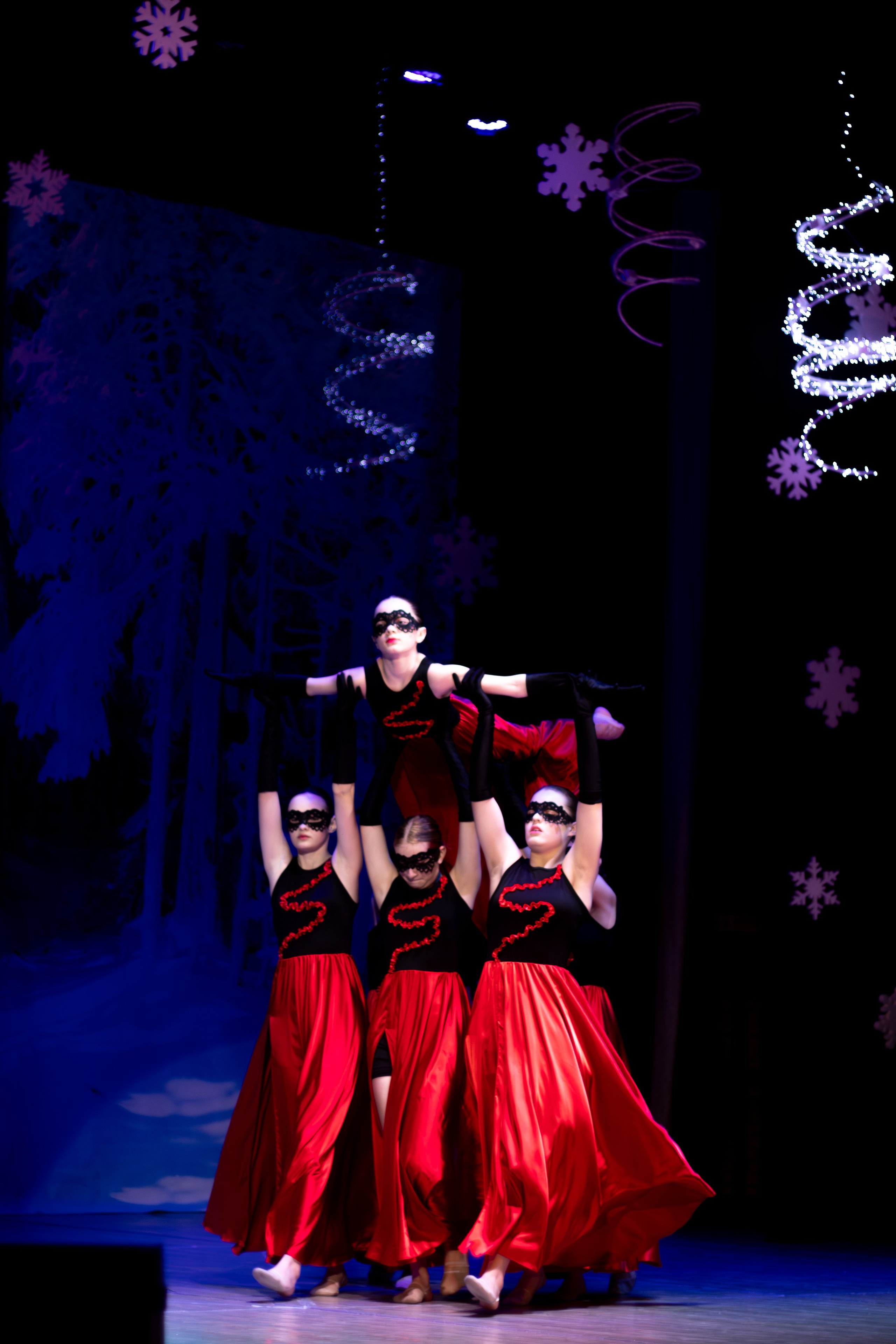 Отчетный концерт Персея декабрь 2024. Фотограф — Новосибирск