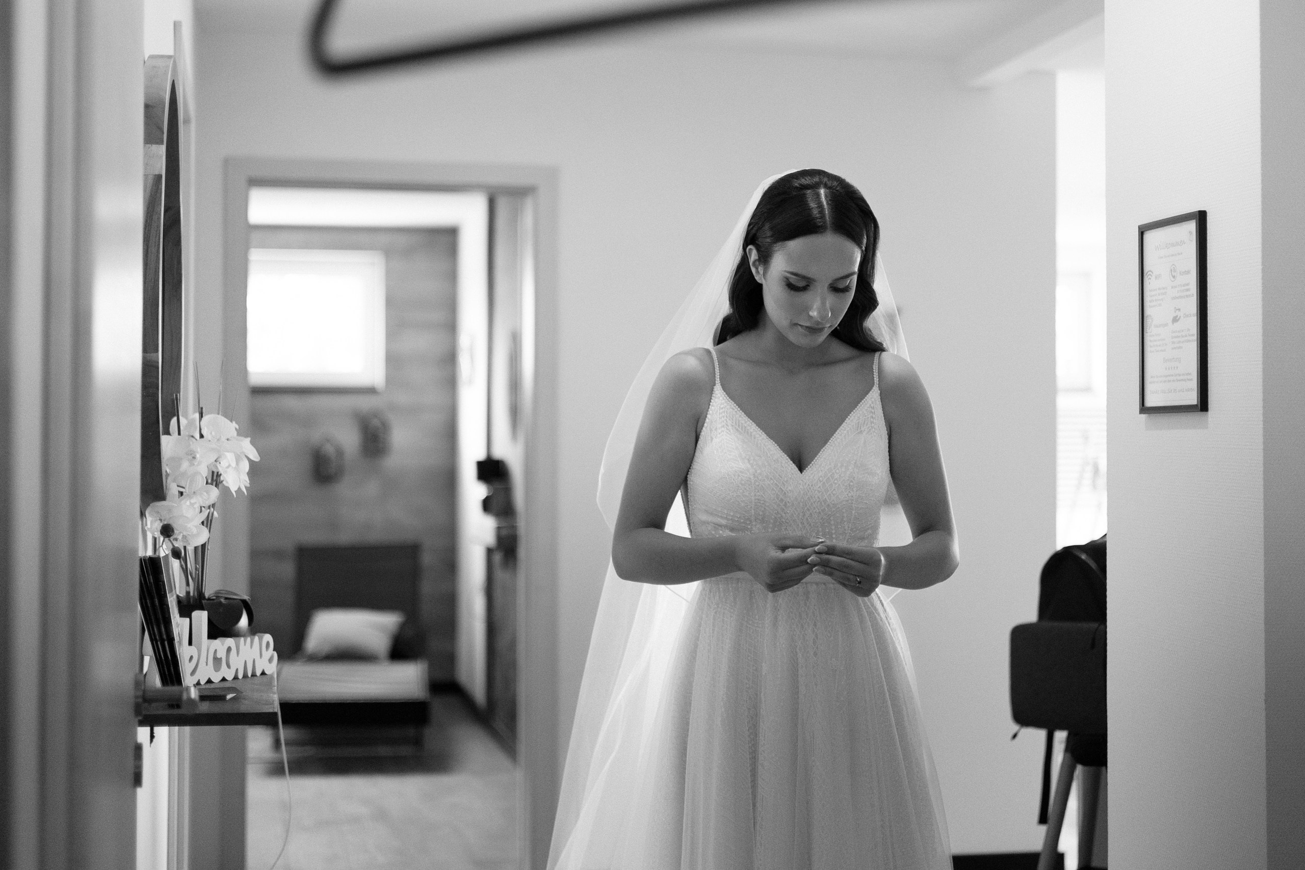 Michelle und Tobias. Galina and Nikita Bykovets, a wedding photographer and videographer duo in Germany