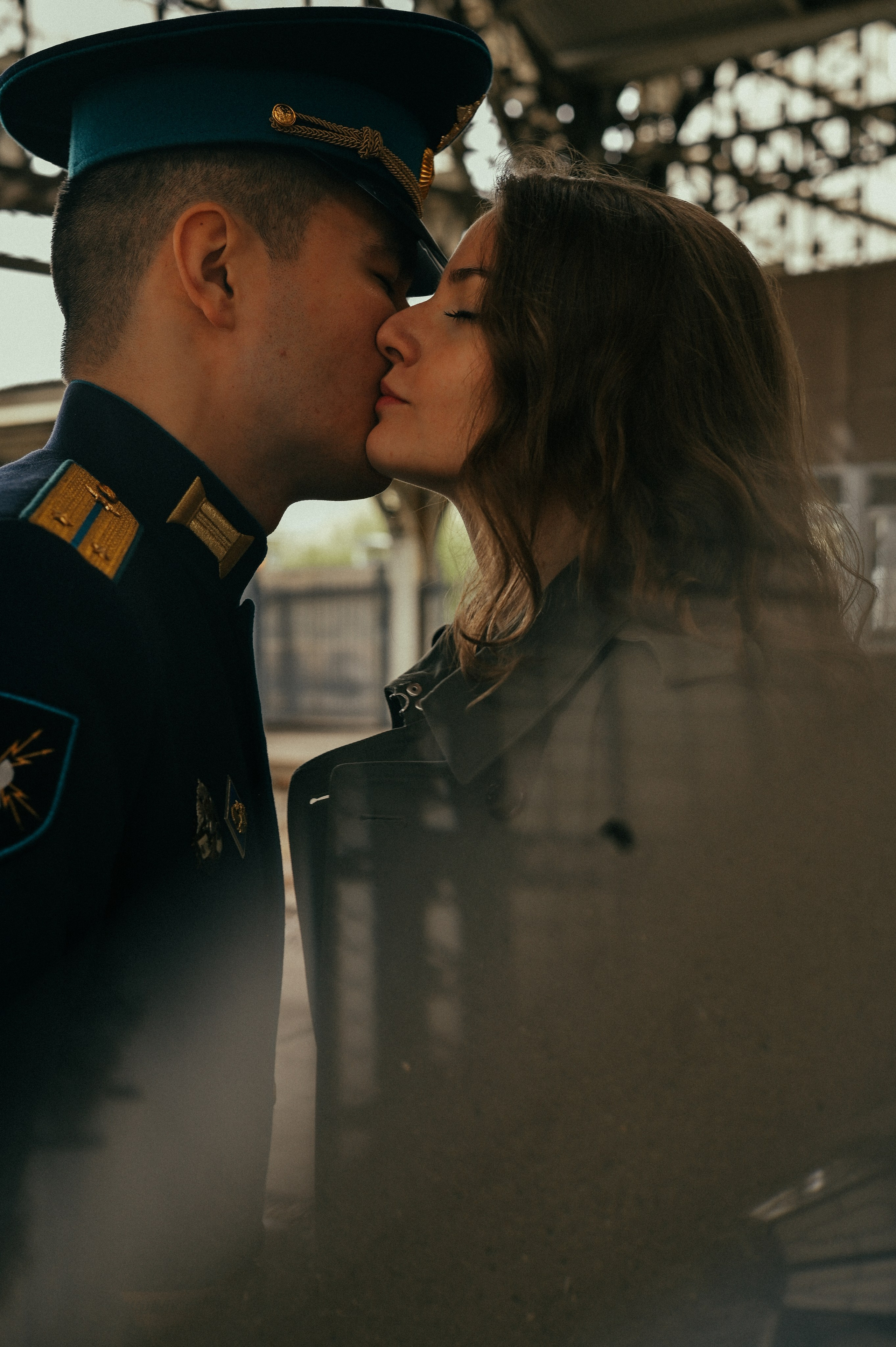 Love story на вокзале. Анастасия и Азамат. Семейный и свадебный фотограф в Санкт-Петербурге Яна