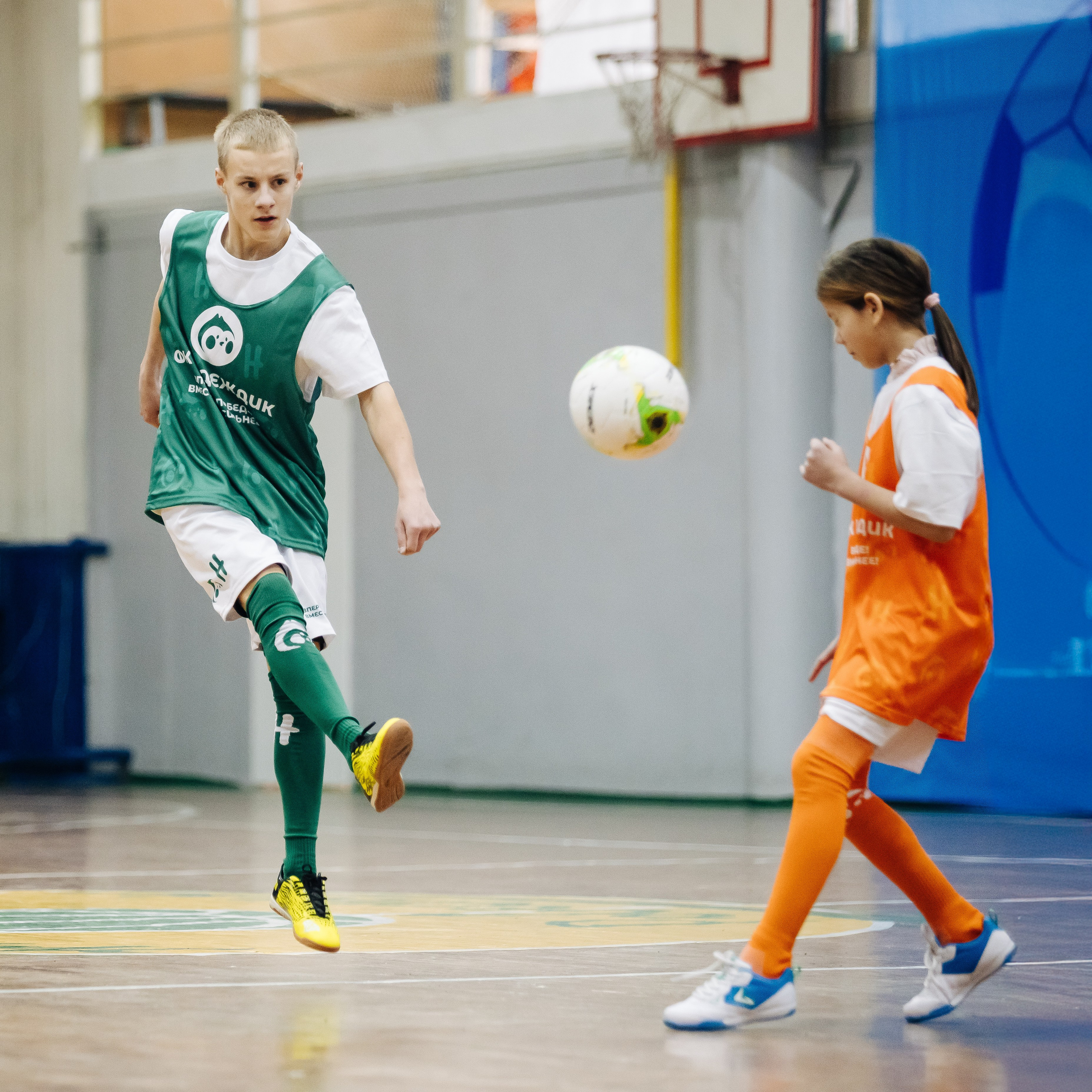 Турнир по футболу среди команд школ-интернатов Магнитогорска «Надеждик CUP» // 08.12.2024. Денис Прохоров Фотограф в г. Магнитогорск