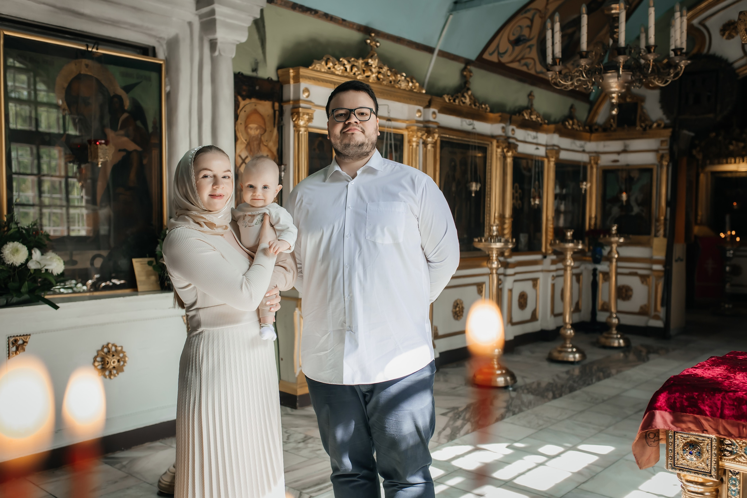 Крещение Ксении в Храме Казанской Иконы Божией матери в Коломенском. Фотограф на крещение и венчание Москва  Надежда Баланина