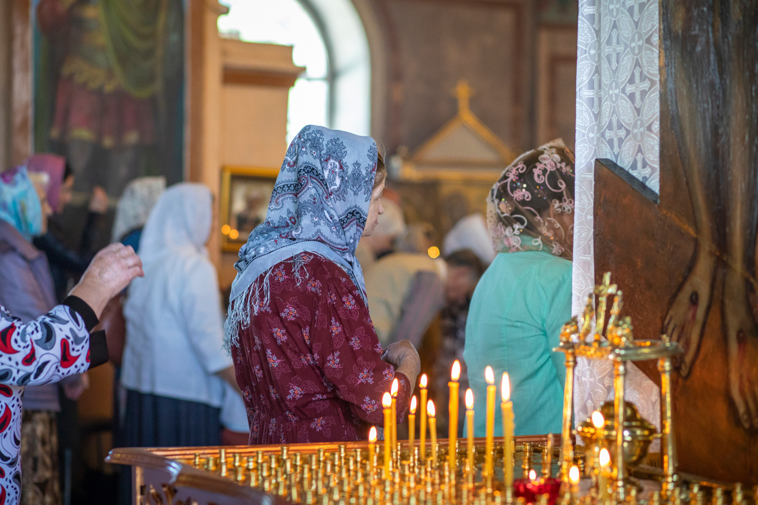 Служба епископа Александровского и Юрьев-Польского Иннокентия. Арт- фотограф Москва