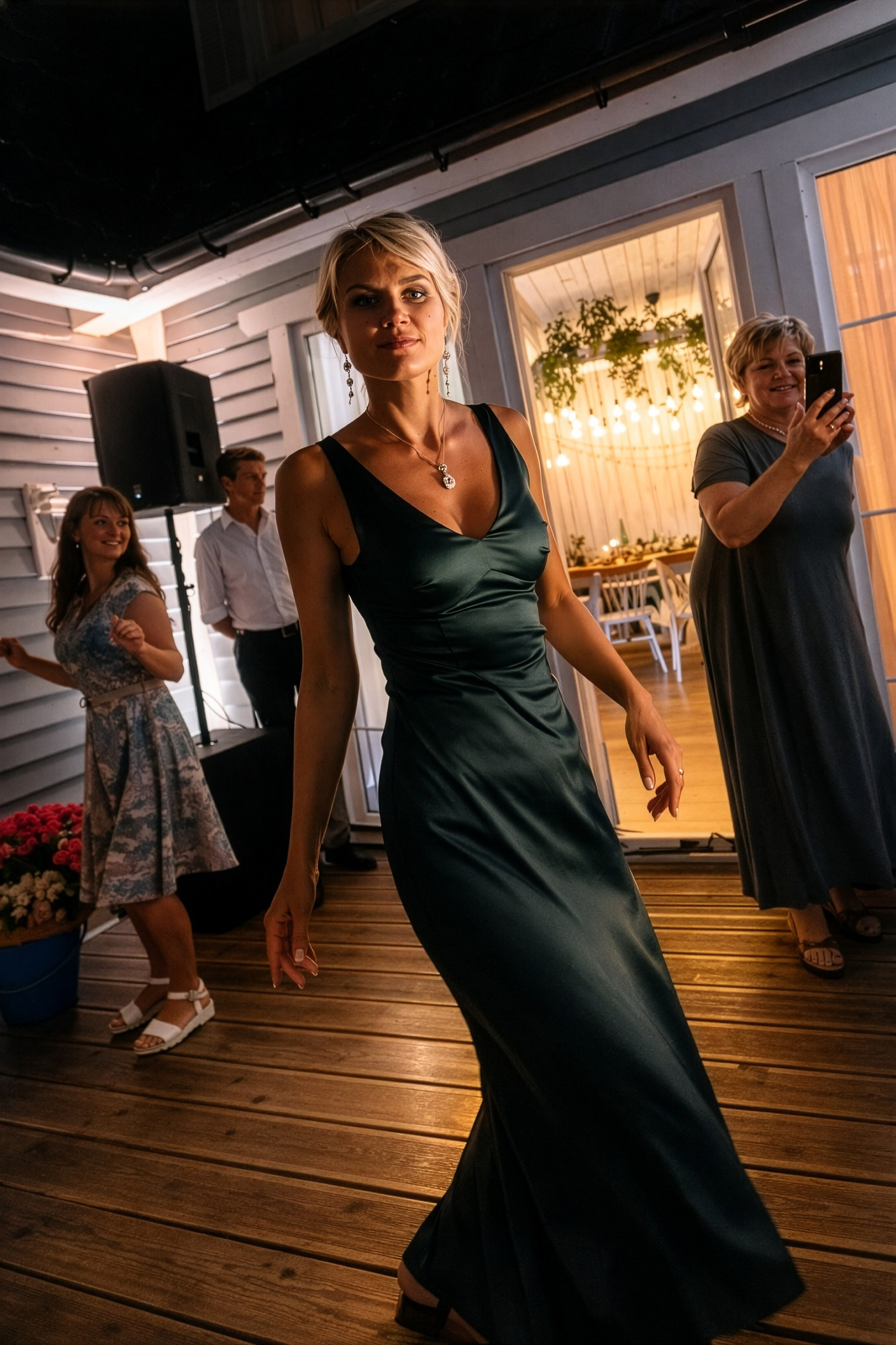 Свадебный фотограф в Екатеринбурге — Полный день Юрия и Эллы в загородном отеле. Фотограф Дмитрий Судаков — Свадебная и репортажная съемка в Екатеринбурге и Москве