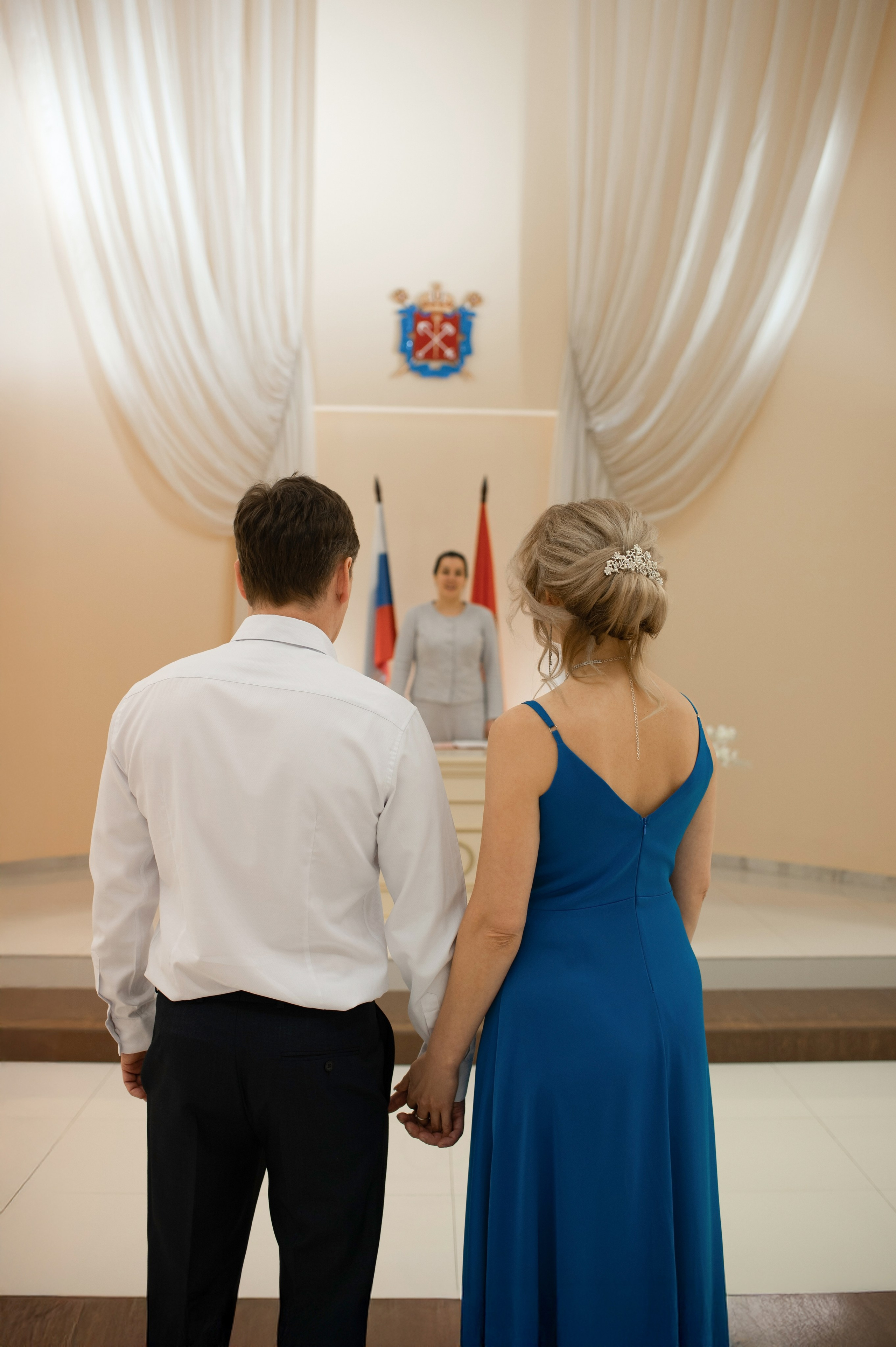 ЗАГС Выборгского района. Семейный и свадебный фотограф в Санкт-Петербурге Юлия Мельникова