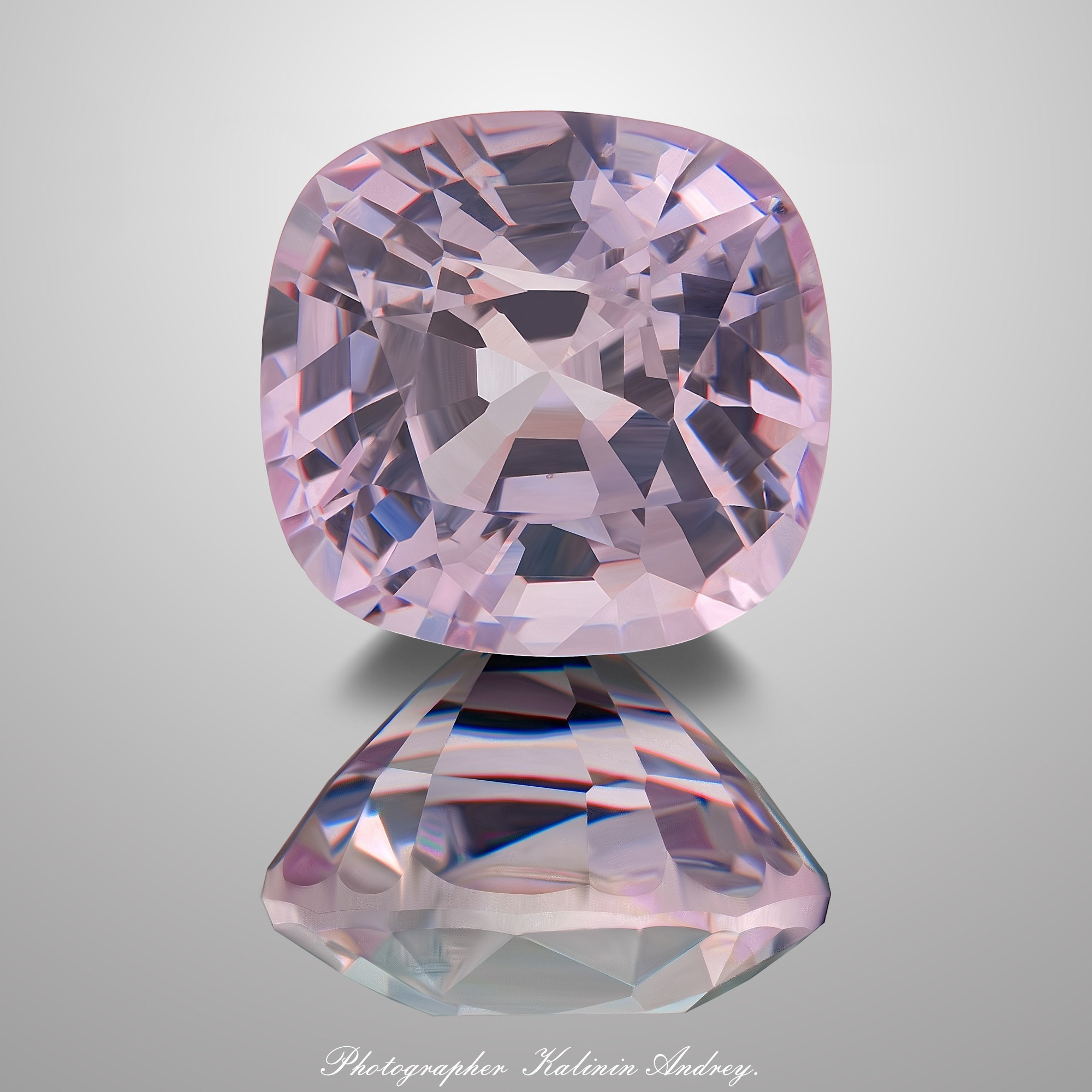 Фотографии в большом разрешении драгоценных камней на продажу купить тел +79 660 031 307. Высококачественная профессиональная рекламная фотосъёмка ювелирных украшений, драгоценных камней в Москве. Обучение, консультация