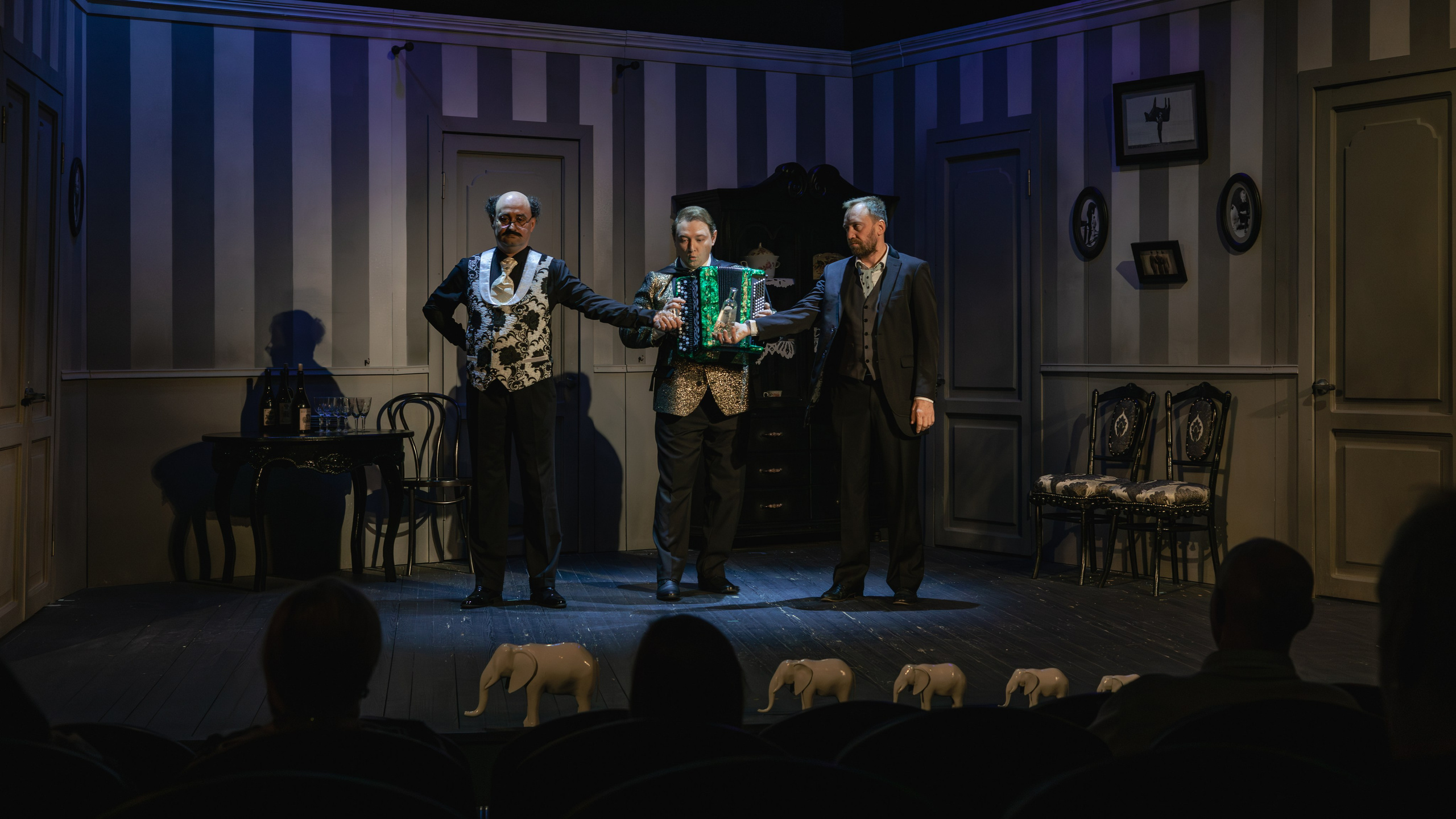 Театр Юного Зрителя «Две свадьбы». Фотограф Марк Файзулин