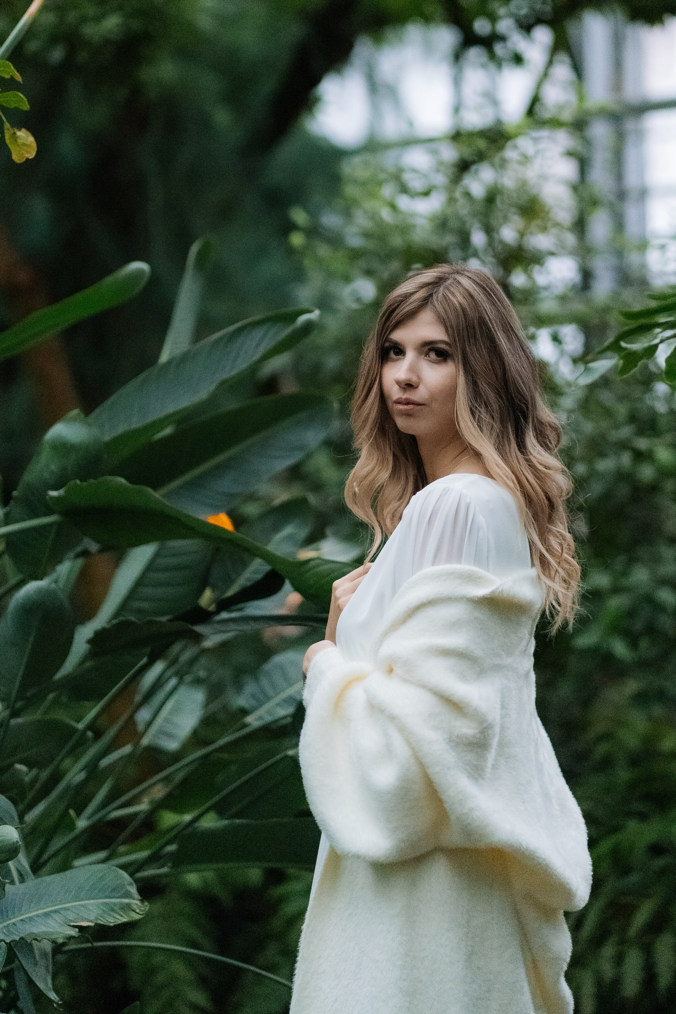 Свадебная фотосессия в оранжерее, Москва. Свадебный фотограф в Москве Анна Полушина