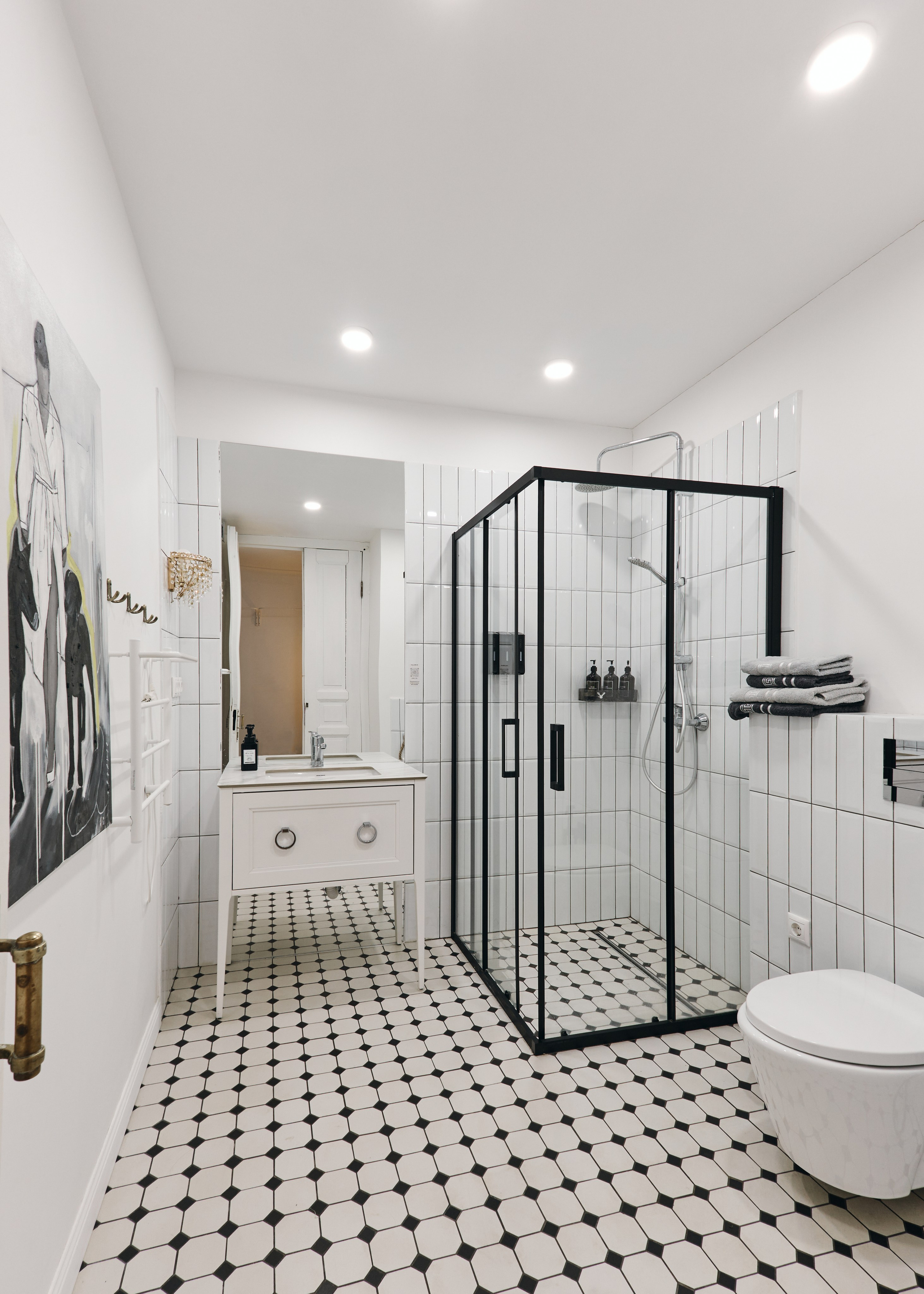 Интерьерная съемка отеля. Фэшн-фотография и портреты в Владивостоке. Превращаю съёмку в повествование — создаю образы с сюжетом, которые остаются в памяти