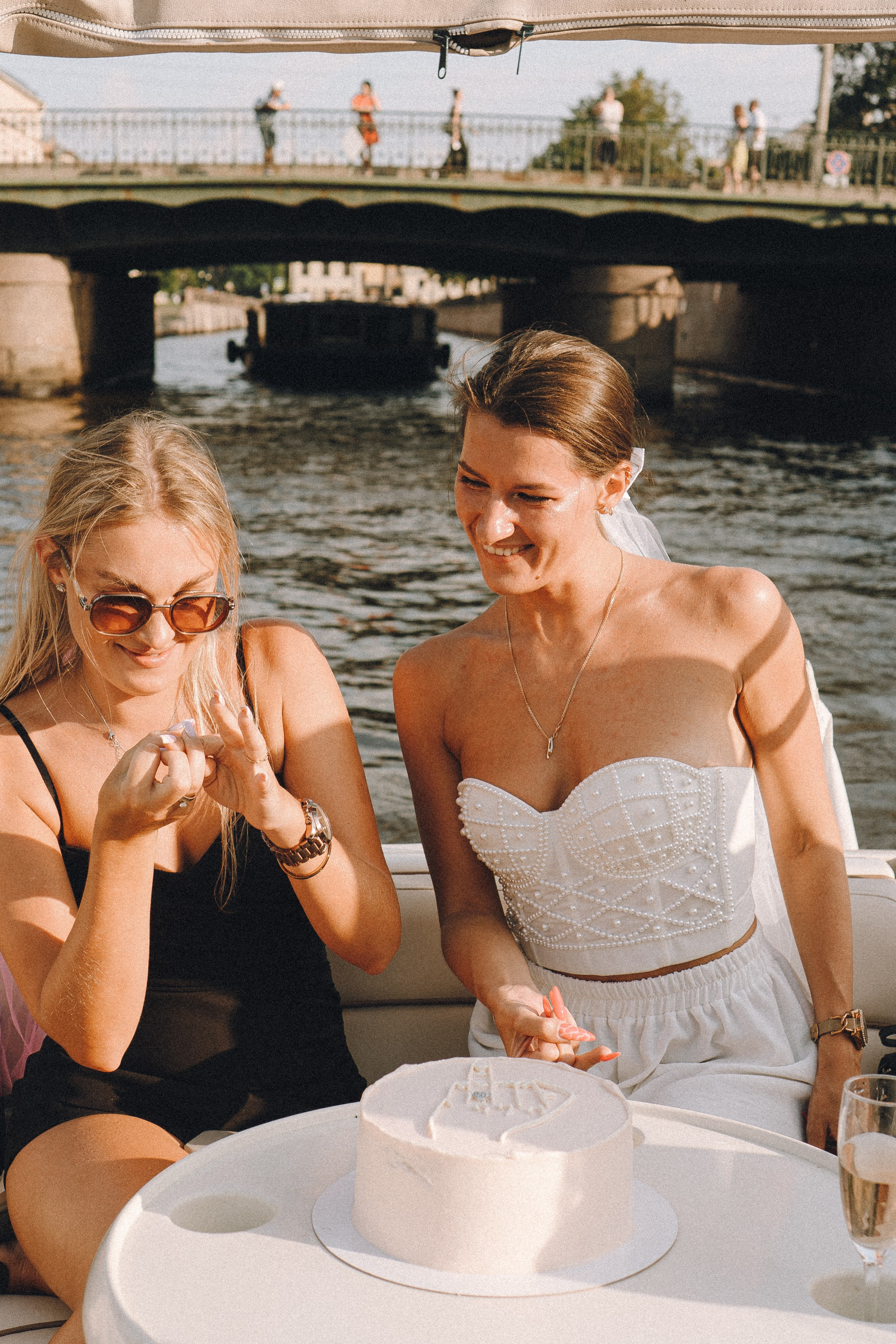 ДЕВИЧНИК НА КАТЕРЕ. Профессиональный фотограф, Санкт-Петербург — Виктория Богомолова