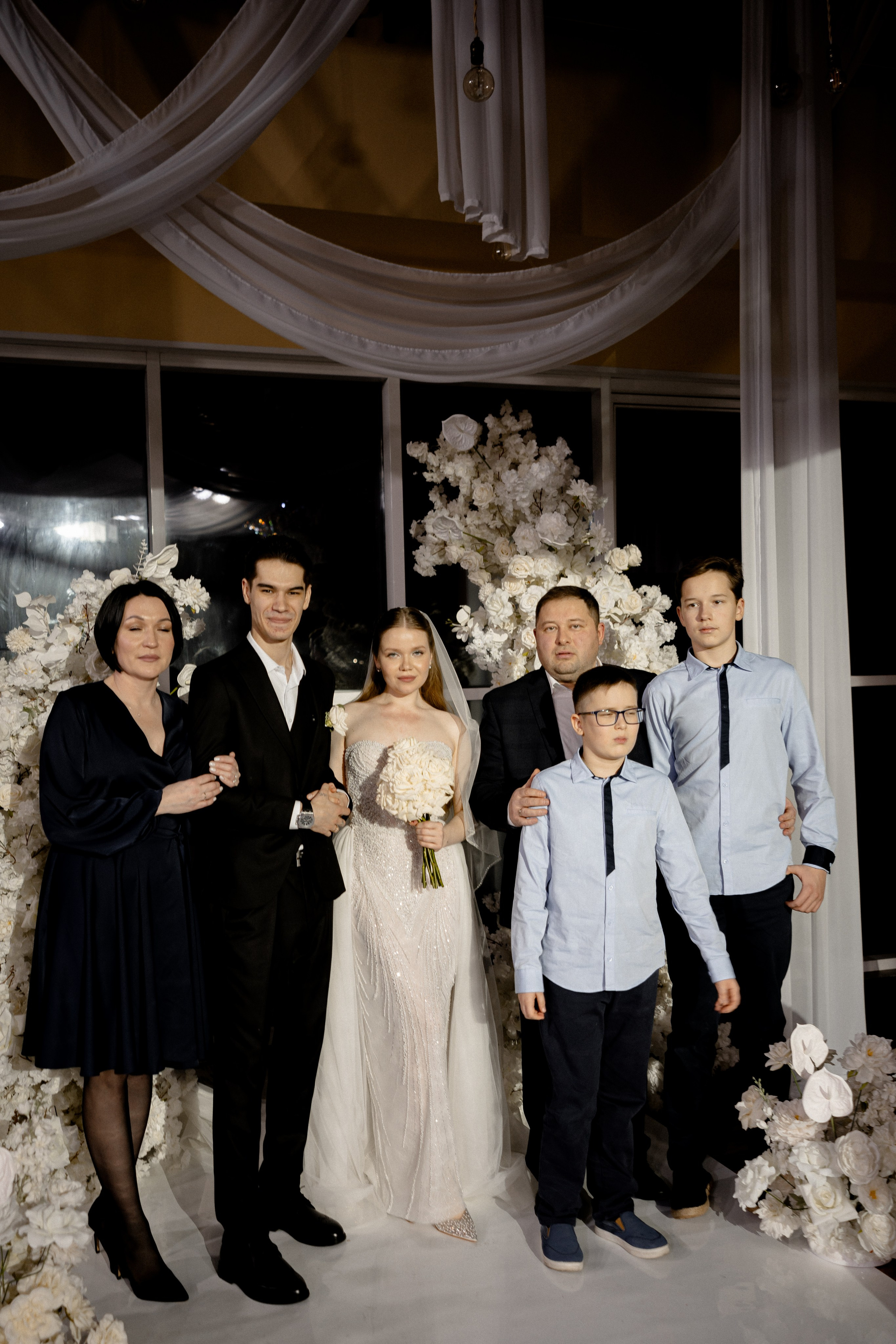 СВАДЕБНАЯ СЬЕМКА СБОРОВ В ОТЕЛЕ И ВЫЕЗД НА ЦЕРЕМОНИЮ (СНЯТО В СИБИРЕ В НИЖНЕВАРТОВСКЕ). Профессиональный фотограф, Санкт-Петербург — Виктория Богомолова