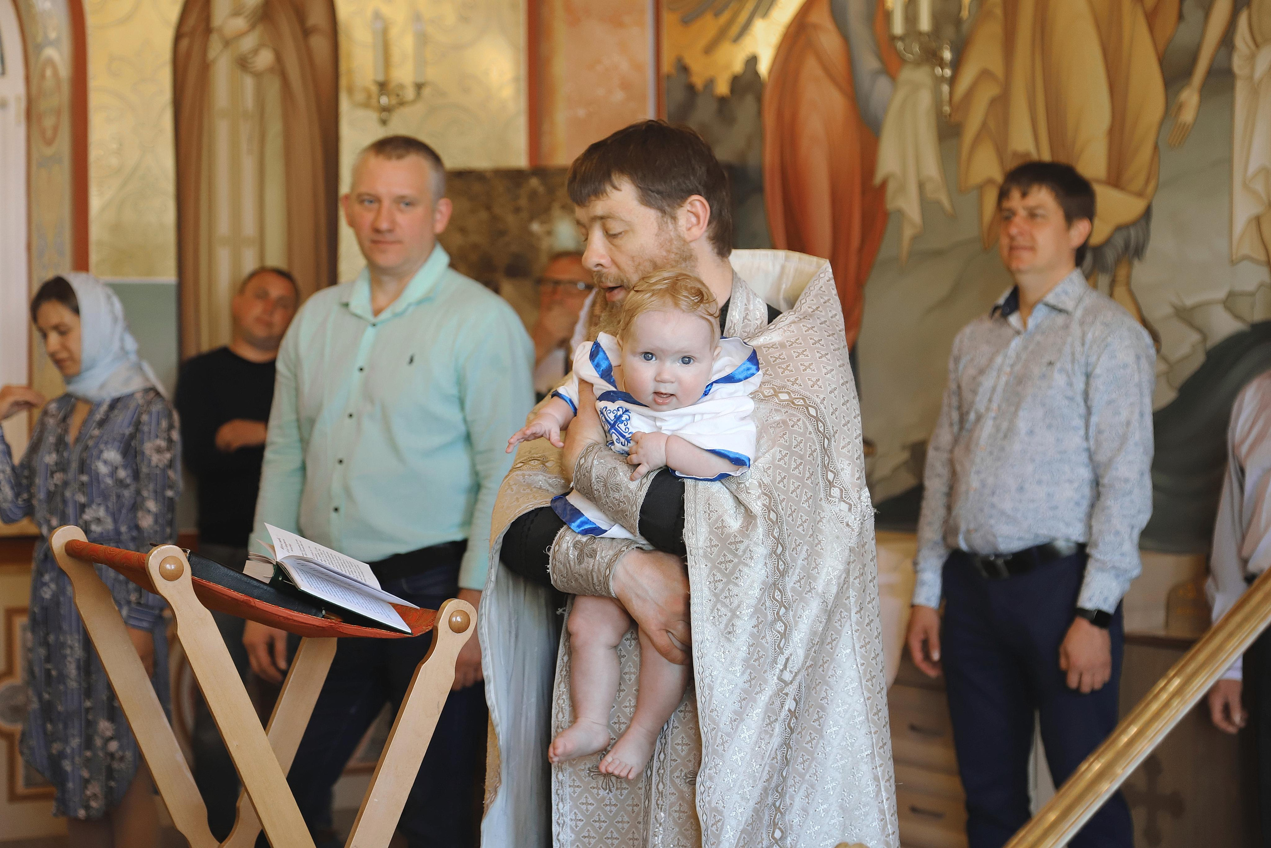 Таинство Крещения. Профессиональный фотограф в Подольске Елена Локтионова