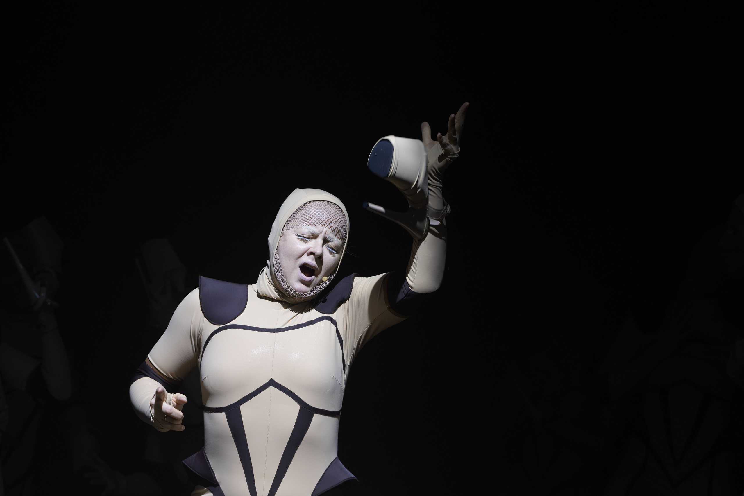 Постановка «Иные» 2025. Предметный и репортажный фотограф в Санкт-Петербурге Александр Е